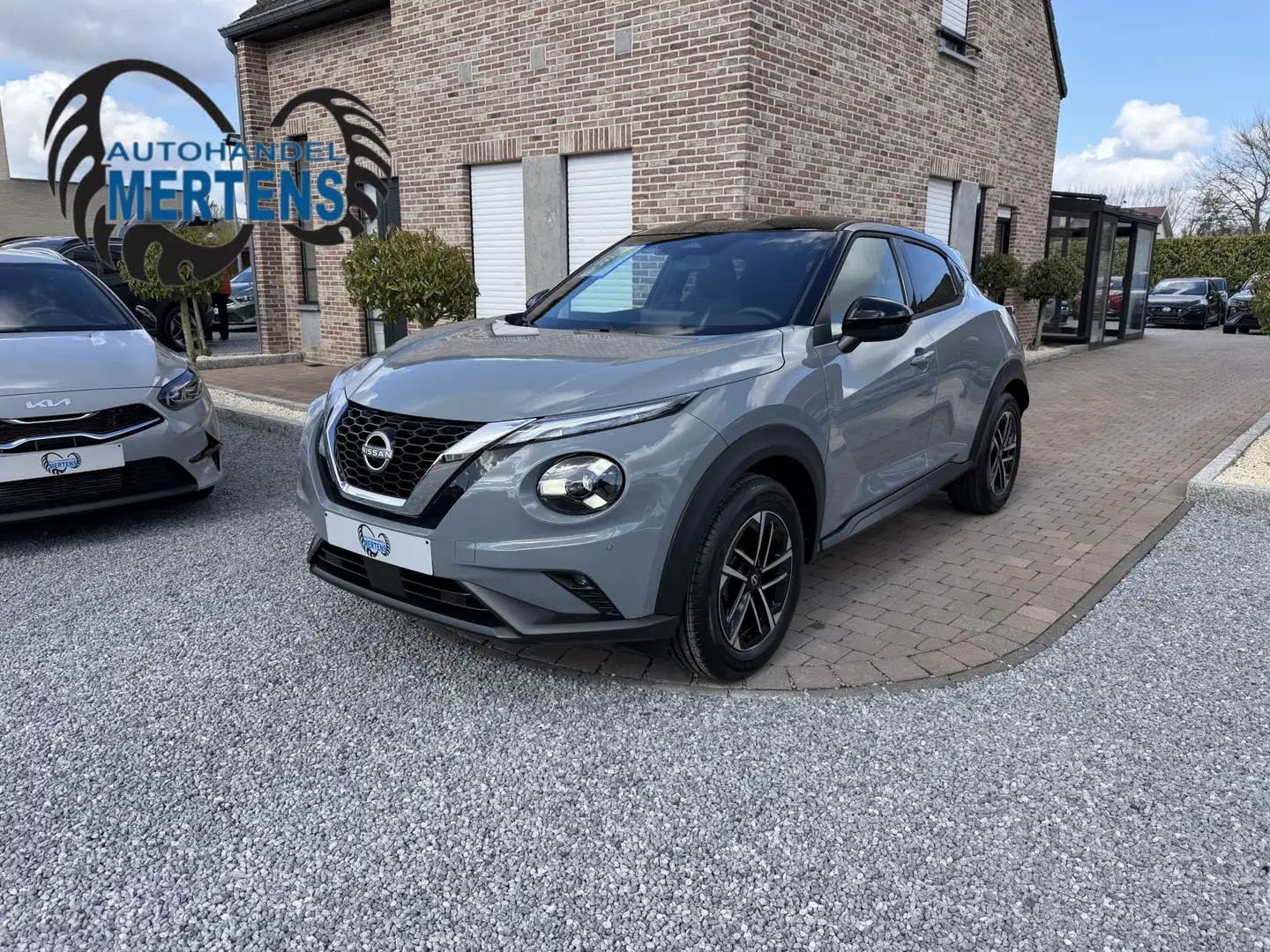 Nissan Juke 1.0 DIG-T 114PK DCT N-Connecta + COLD/PACK BI-TONE Gris - 1