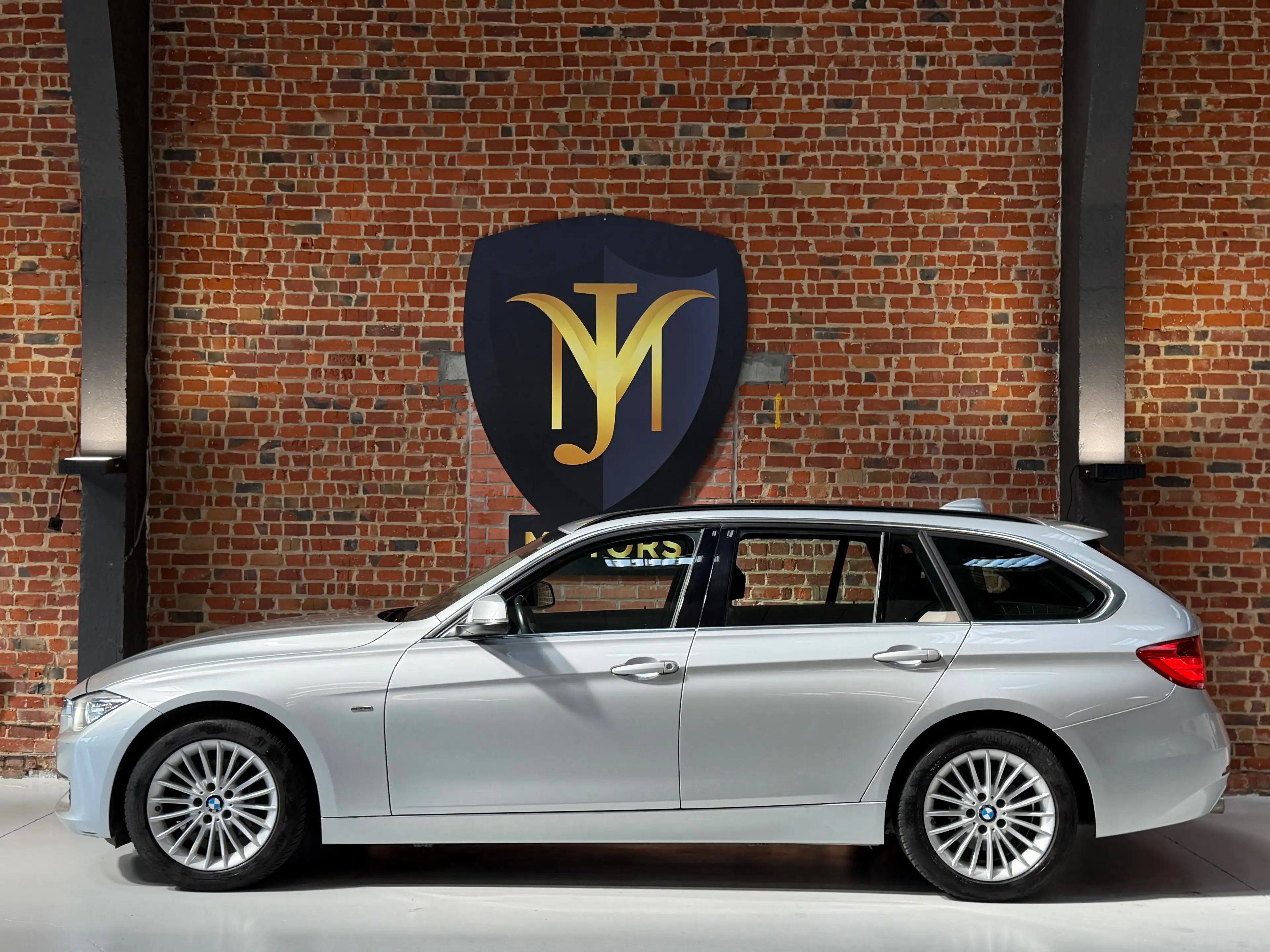 BMW 316 D Touring Luxury Line - Leder - Xenon - Navi — photo 3