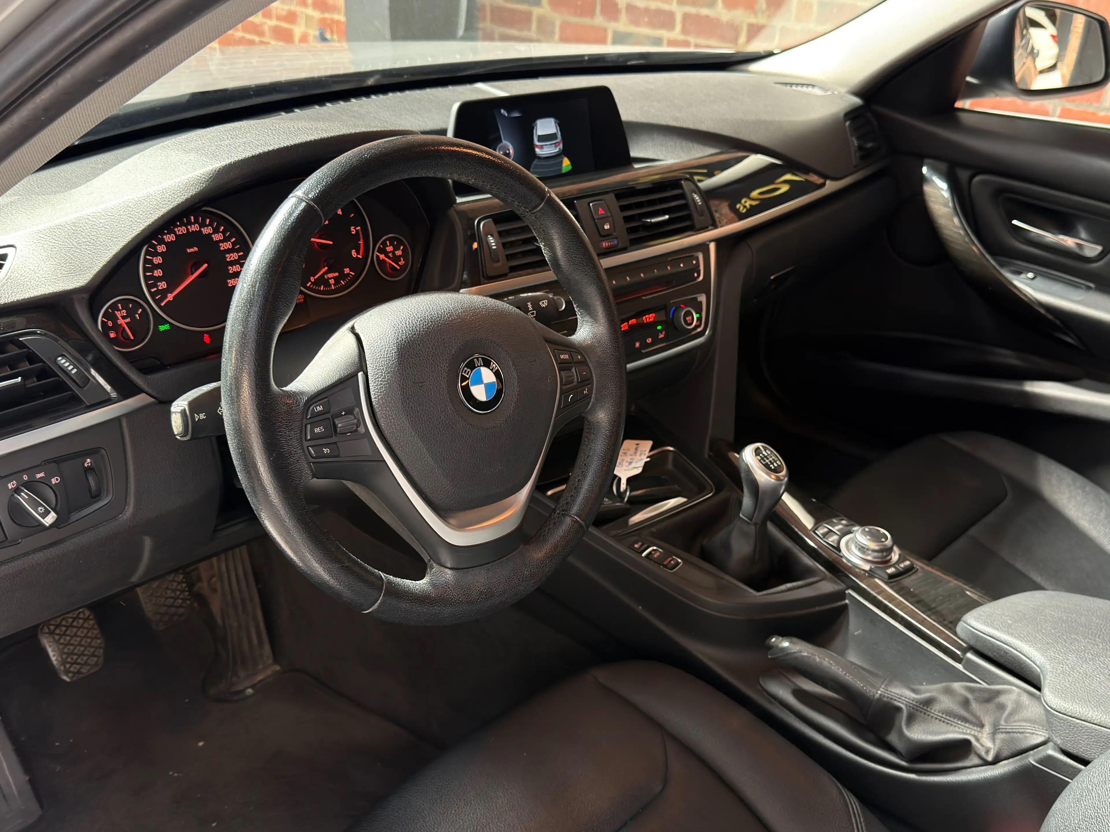 BMW 316 D Touring Luxury Line - Leder - Xenon - Navi — photo 9