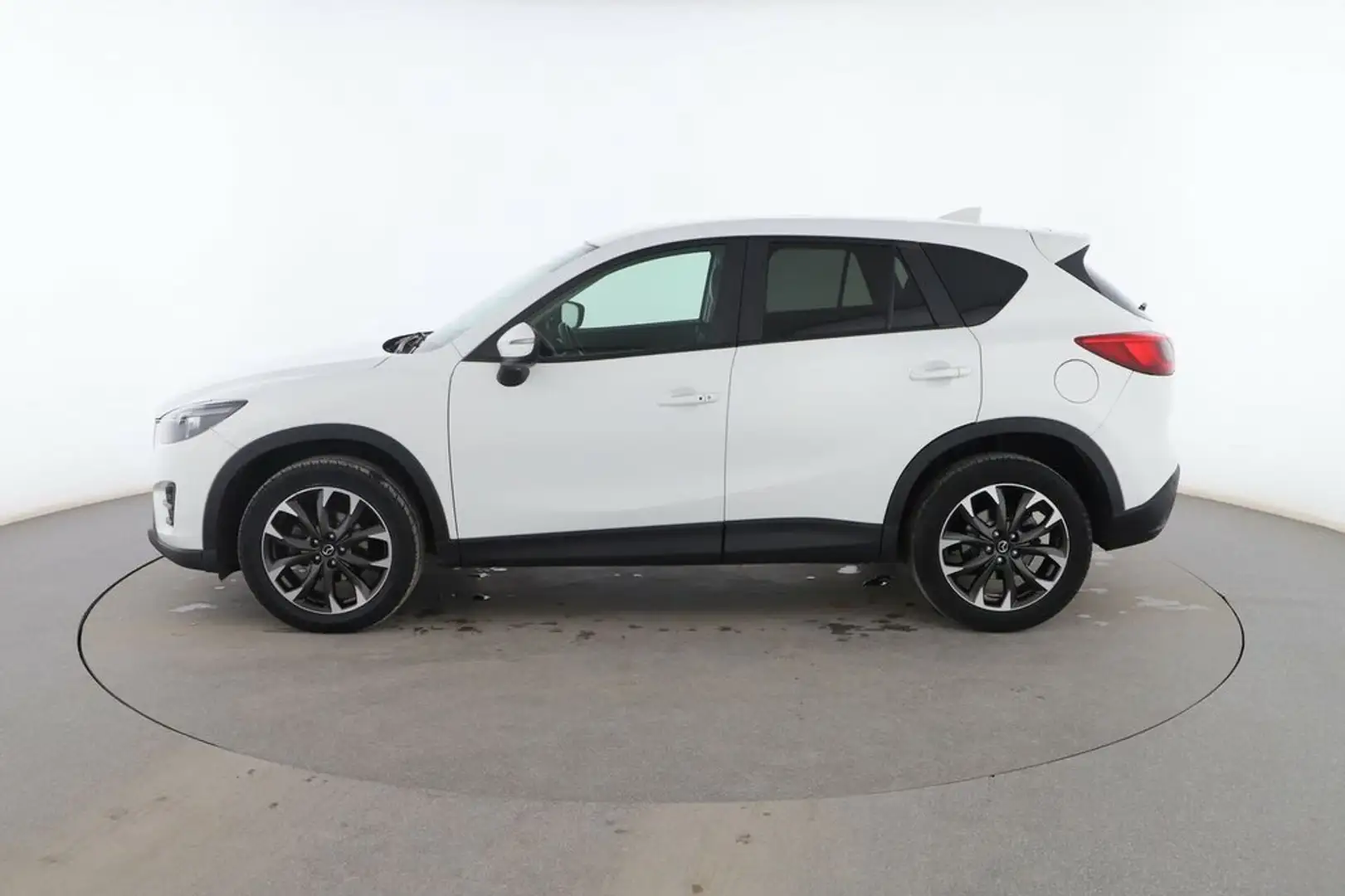 Mazda CX-5 2.2 Turbodiesel Black Tech Ed. Alb - 2