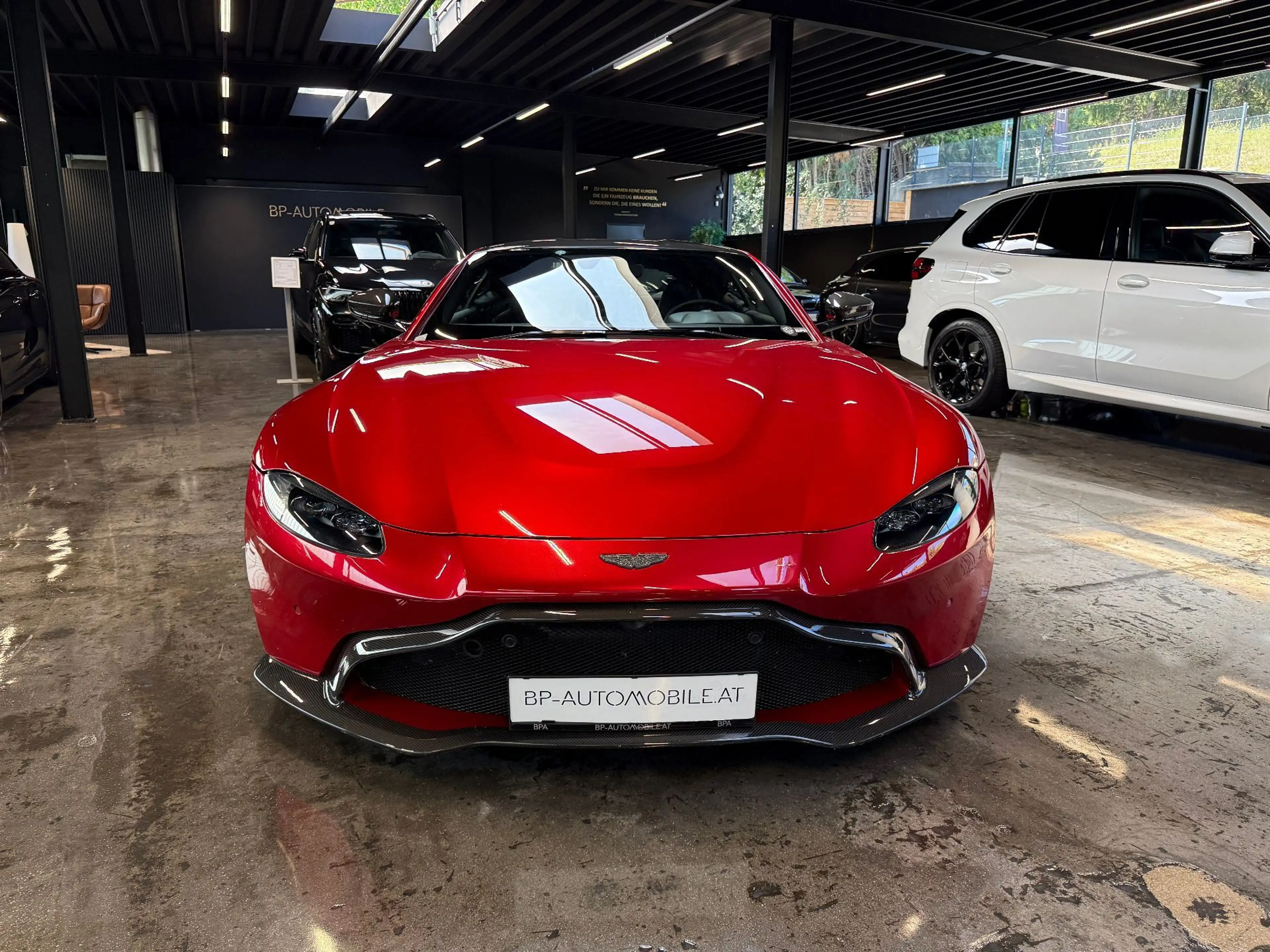 Aston Martin Vantage Vantage Coupé 1of1 — photo 12