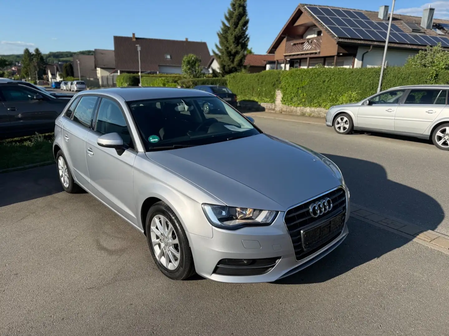 Audi A3 Sportback attraction*1.6*EURO6**Scheckheft, Silber - 1