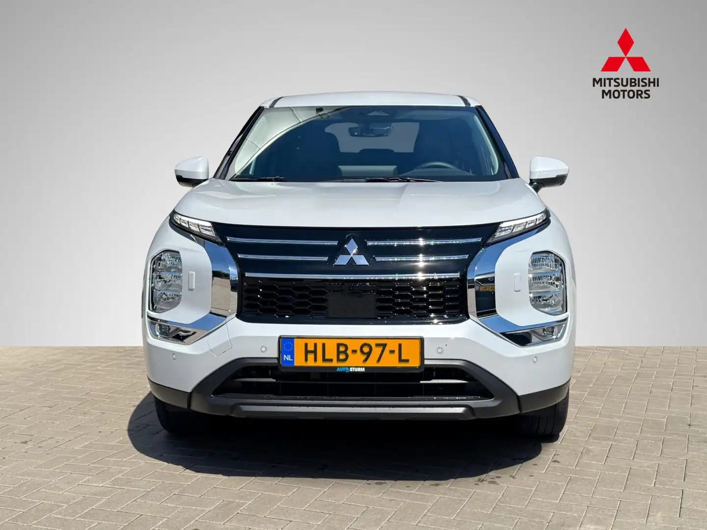Mitsubishi Outlander 2.4 PHEV Intense Alb - 2