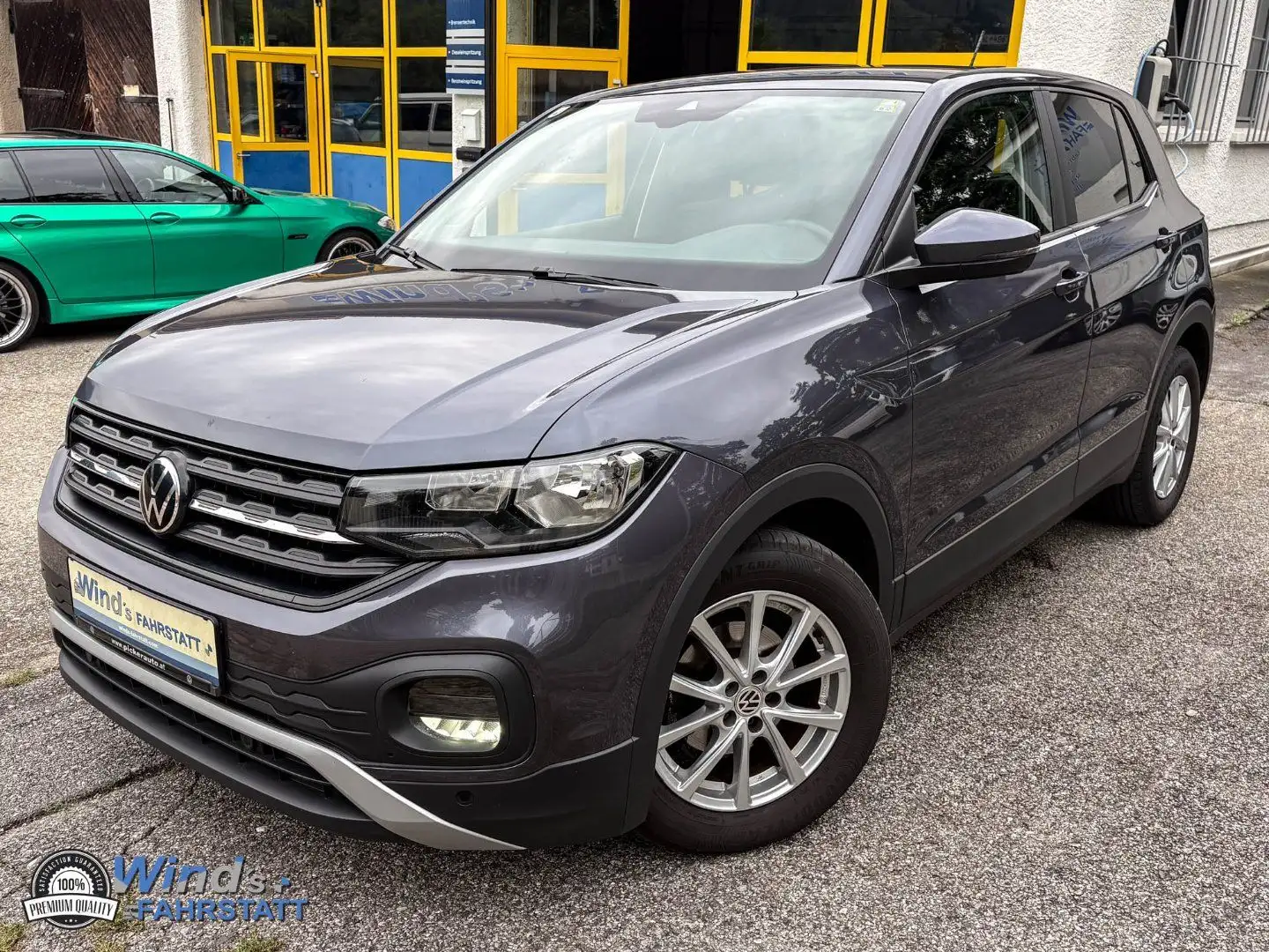 Volkswagen T-Cross 1.0 TSI OPF Grau - 1