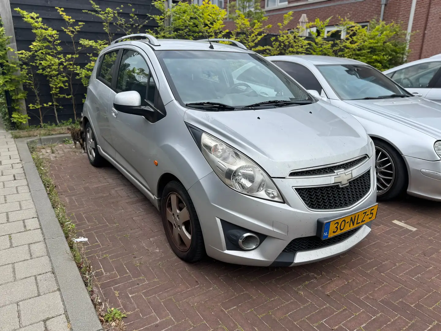 Chevrolet Spark Spark 1.2 16V LT Zilver - 1