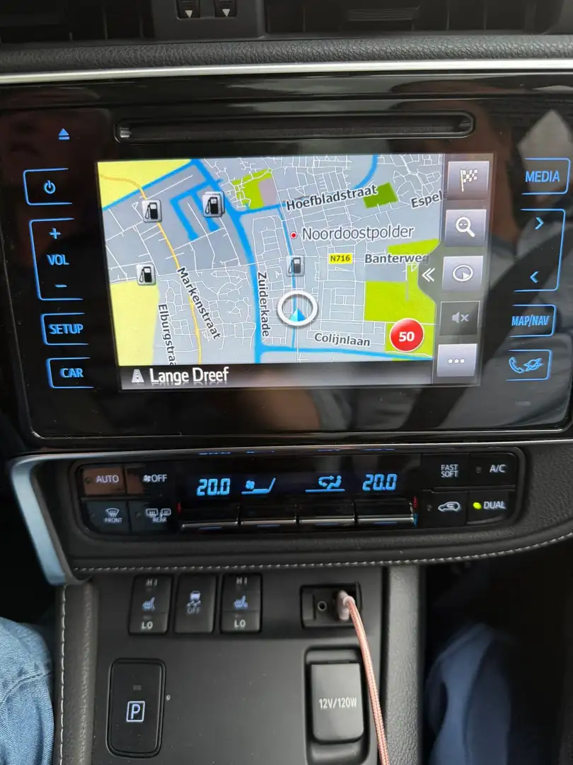 Toyota Auris 1.8 Hybrid Executive Білий - 2