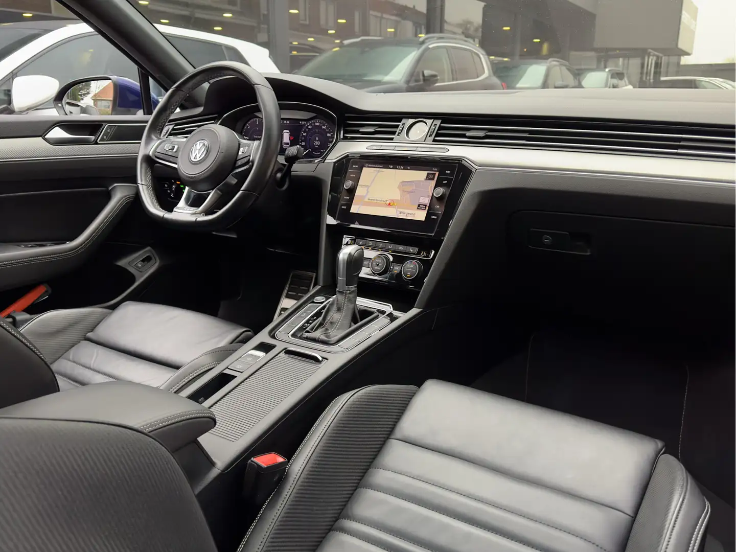 Volkswagen Passat Variant 2.0 TDI AUT7 3X R-LINE HIGHLINE 150PK PANODAK LEDE Blauw - 2