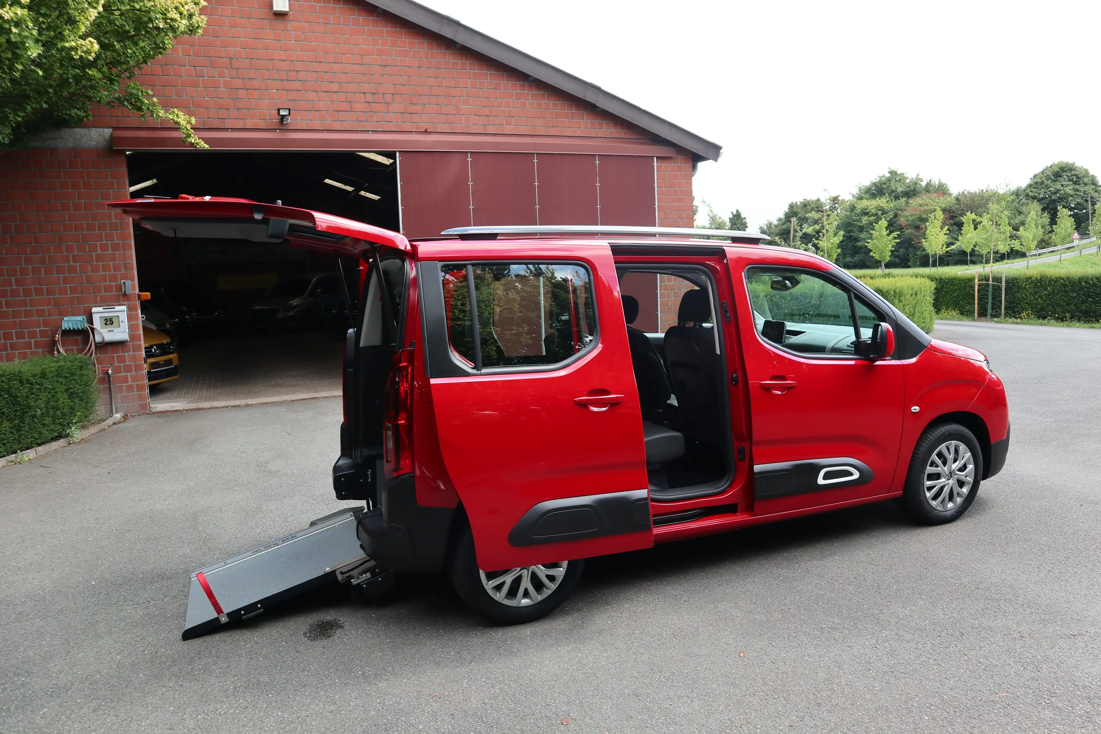Citroen Berlingo 110 Benziner*rollstuhlgerecht*Wenderampe*Garantie* — photo 6