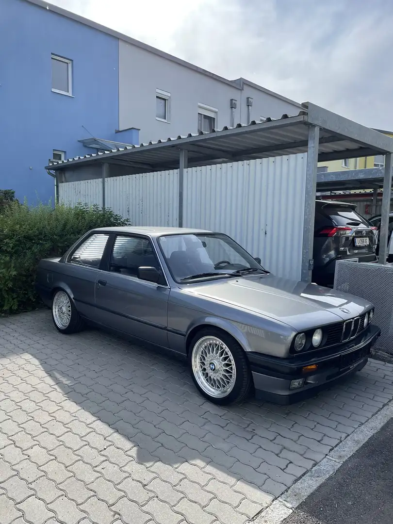BMW 316 316i, E30 Plateado - 1