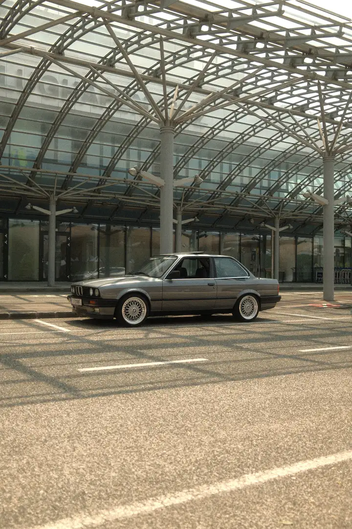 BMW 316 316i, E30 Plateado - 2
