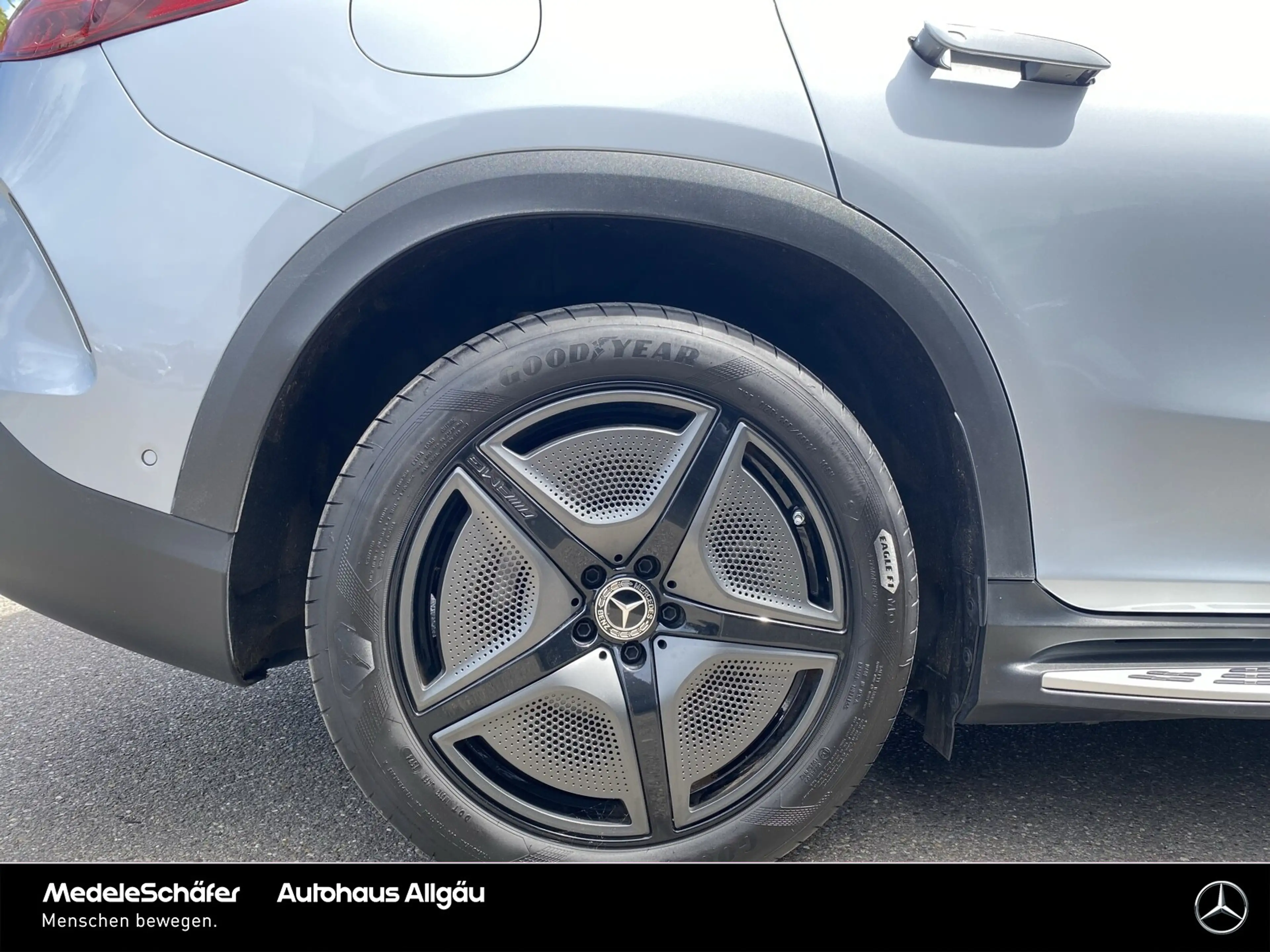 Mercedes-Benz EQE SUV EQE SUV 300 AMG Edition Night 20" Pano 360° 3D — photo 11