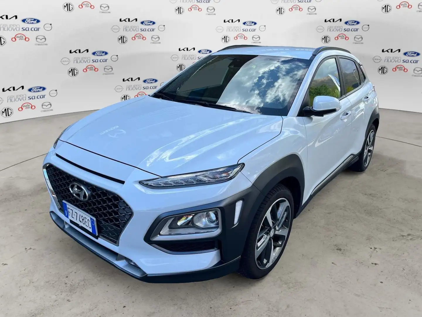 Hyundai KONA 1.6 T-GDI 4WD DCT Exellence Blanco - 2