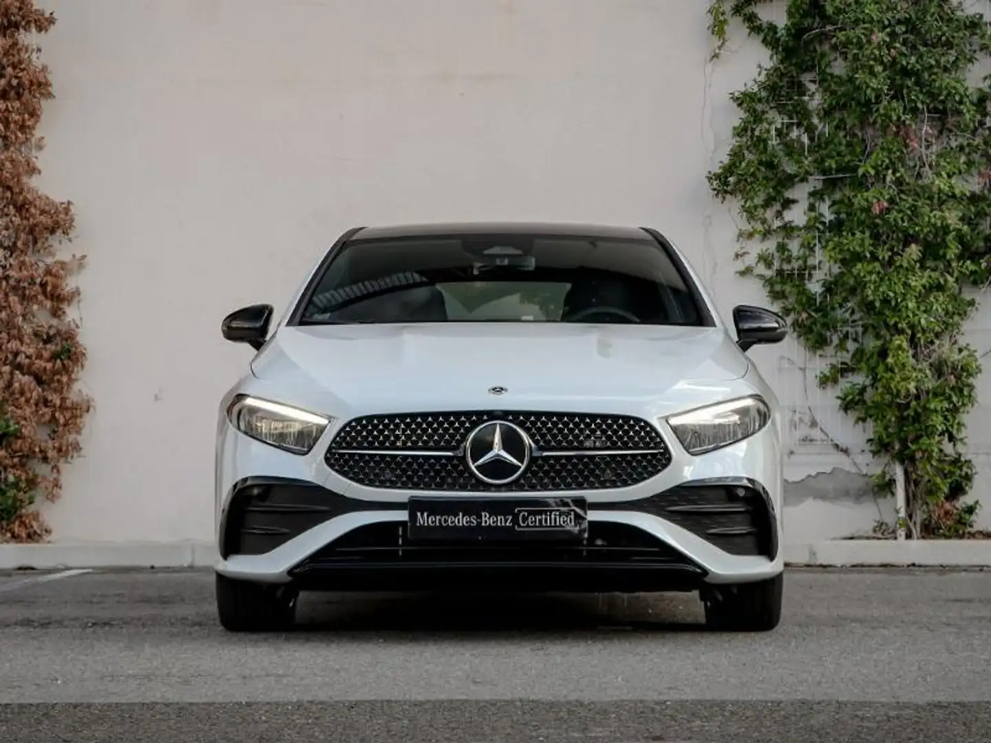 Mercedes-Benz A 250 250 e Hybrid EQ 163+109ch AMG Line 8G-DCT Blanc - 2