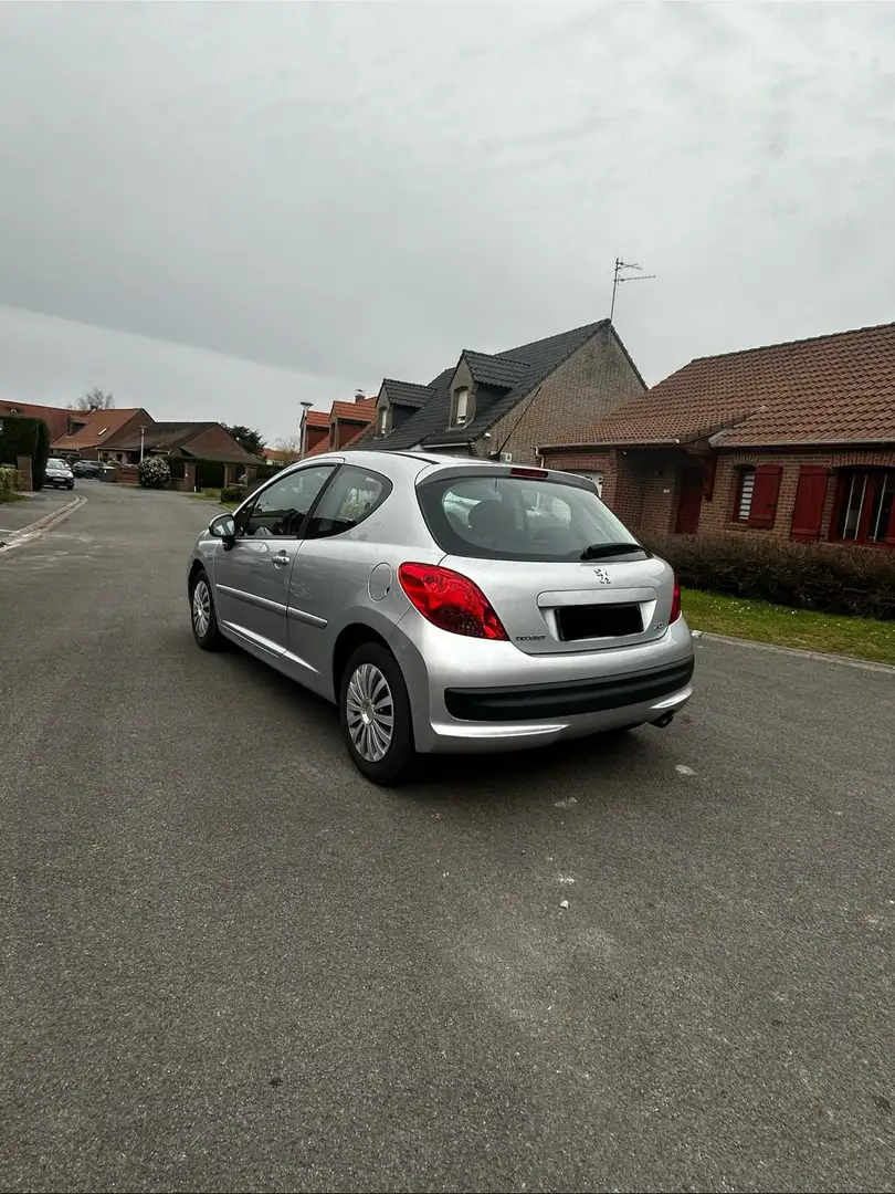 Peugeot 207 1.6 HDi 16v 110ch Griffe - 2