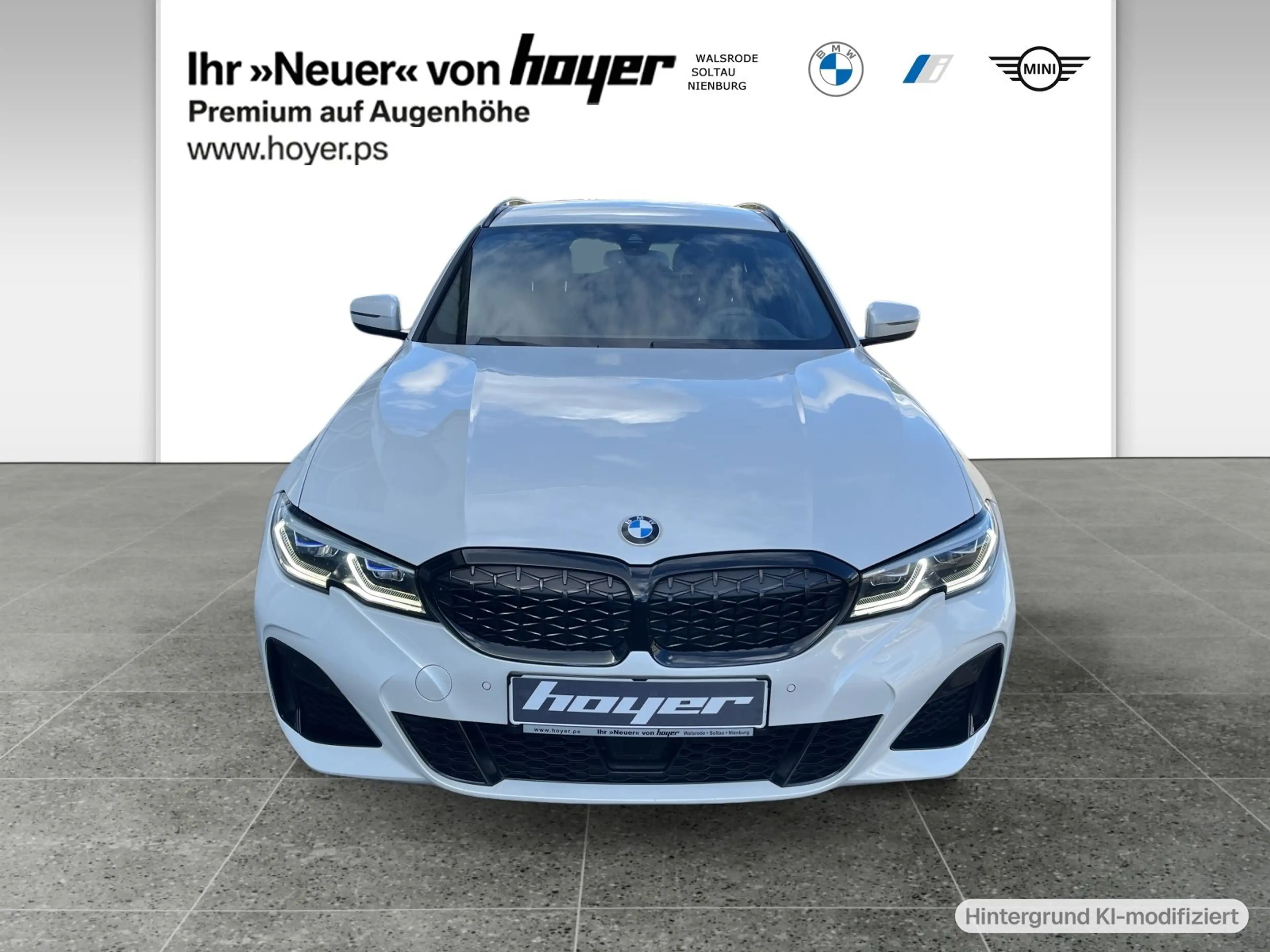 BMW 340 M340i xDrive Touring — photo 12