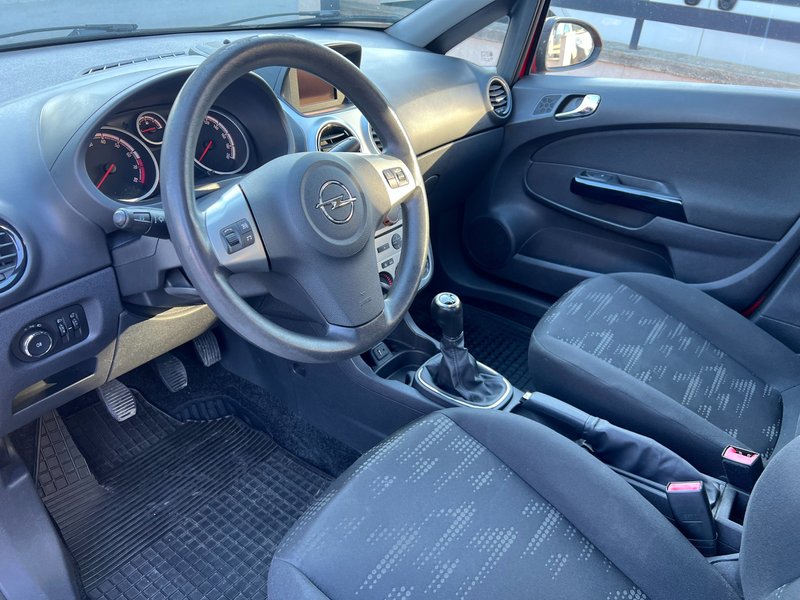 Opel Corsa 1,2 Benzin 5 Türig — photo 11