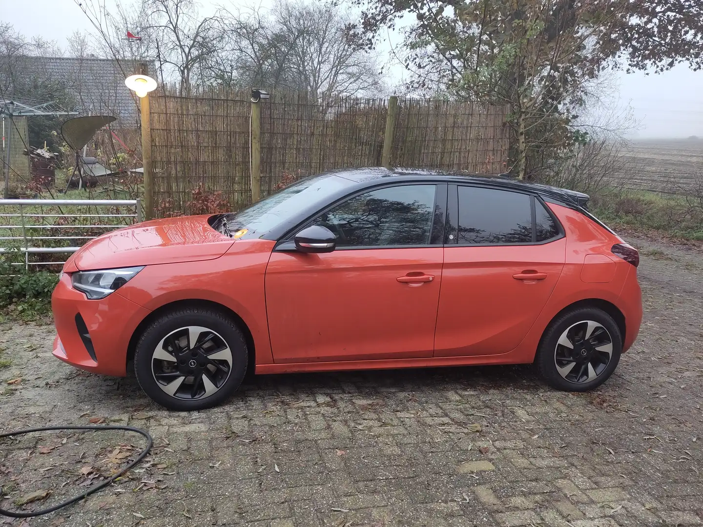 Opel Corsa Edition 50 kWh. BTW auto Oranje - 2