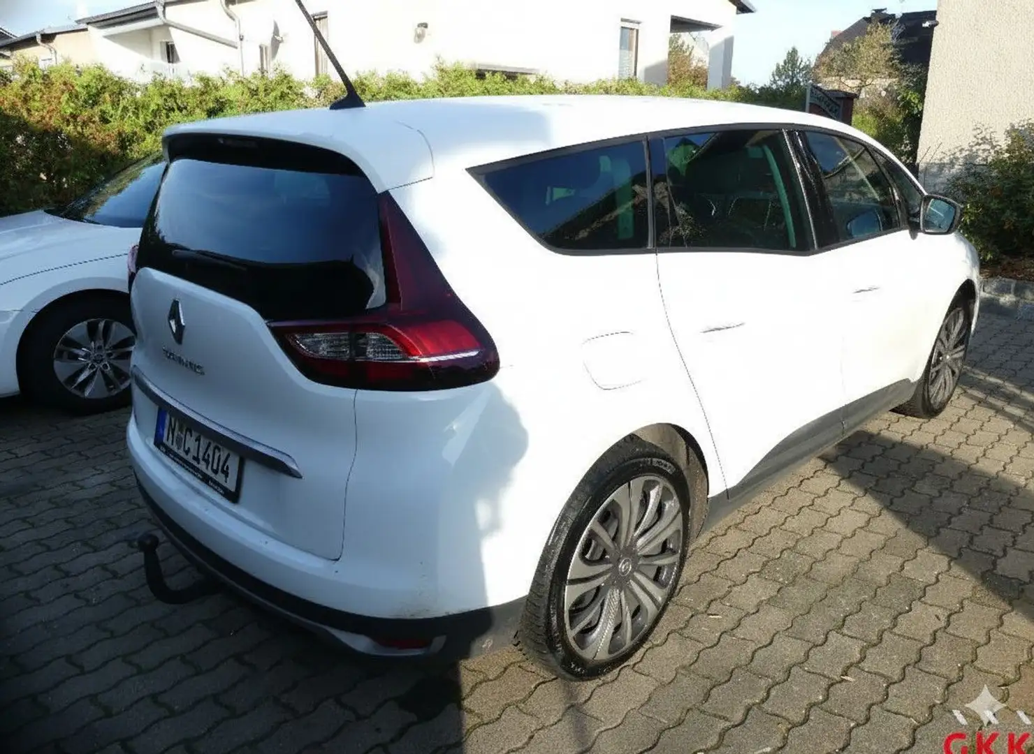 Renault Grand Scenic Business Editioon 1.3 TCe 140 Weiß - 2
