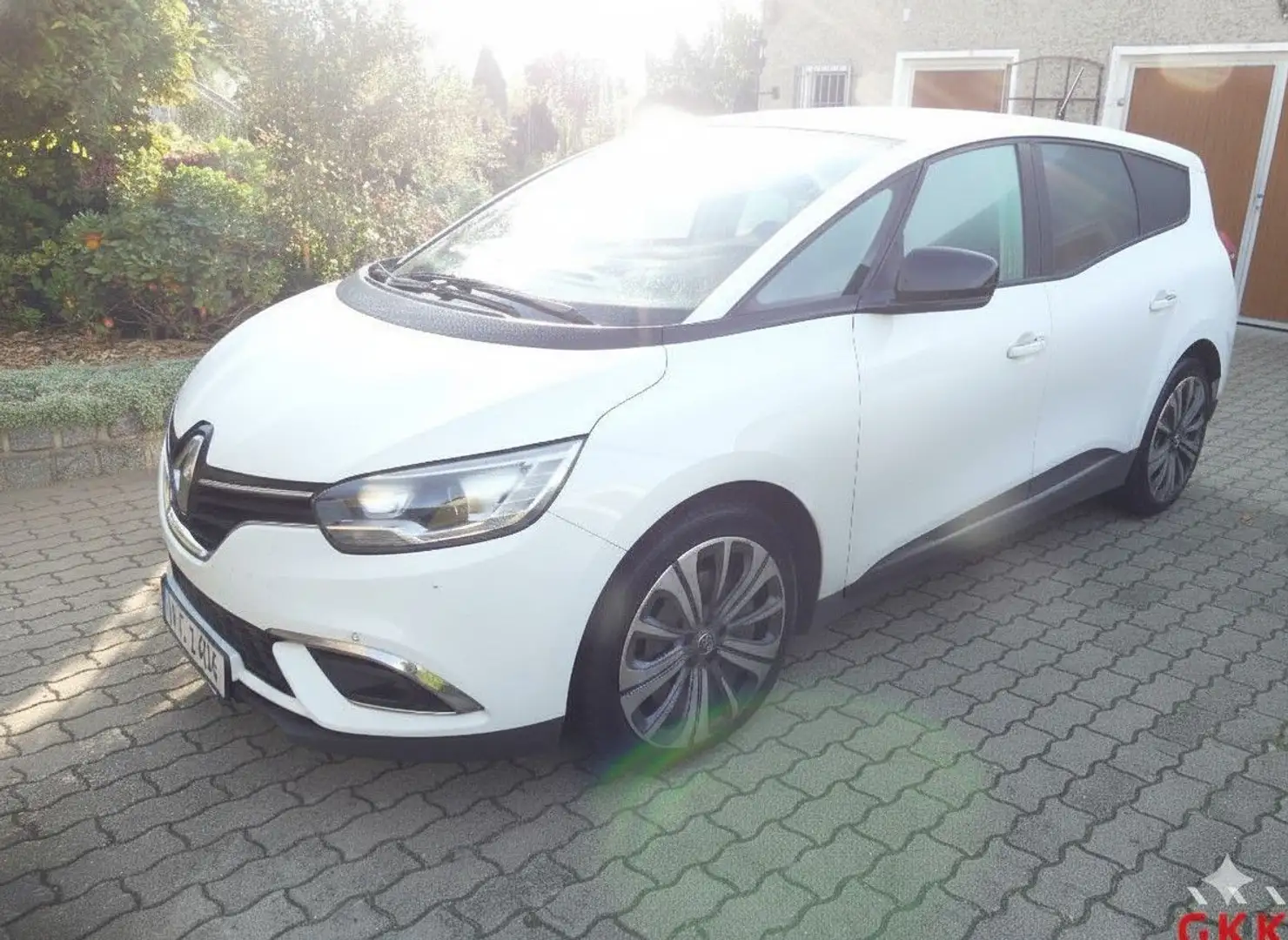 Renault Grand Scenic Business Editioon 1.3 TCe 140 Weiß - 1