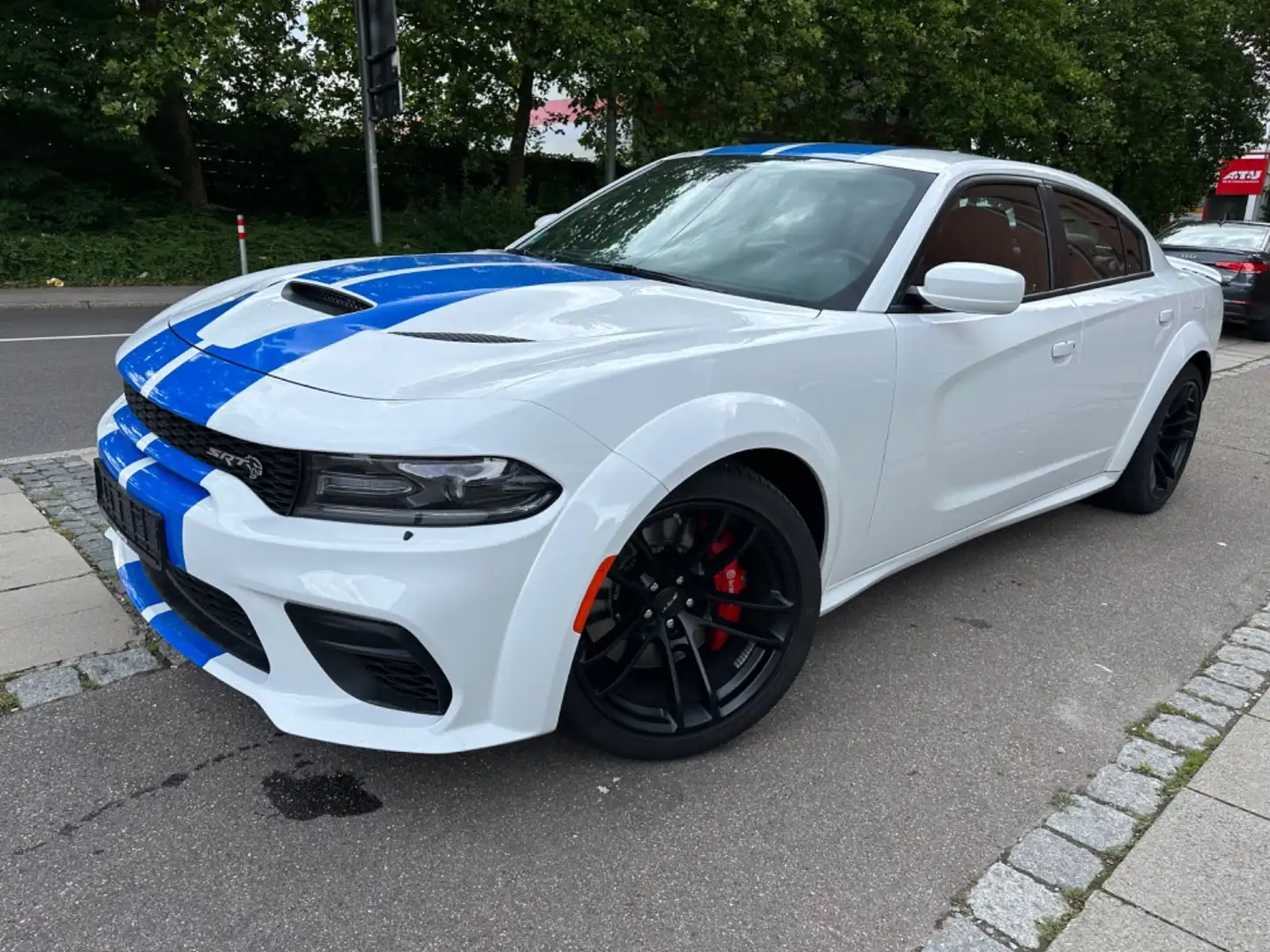 Dodge Charger SRT Hellcat  Supercharged/717PS/Org9Tkm Blanco - 2