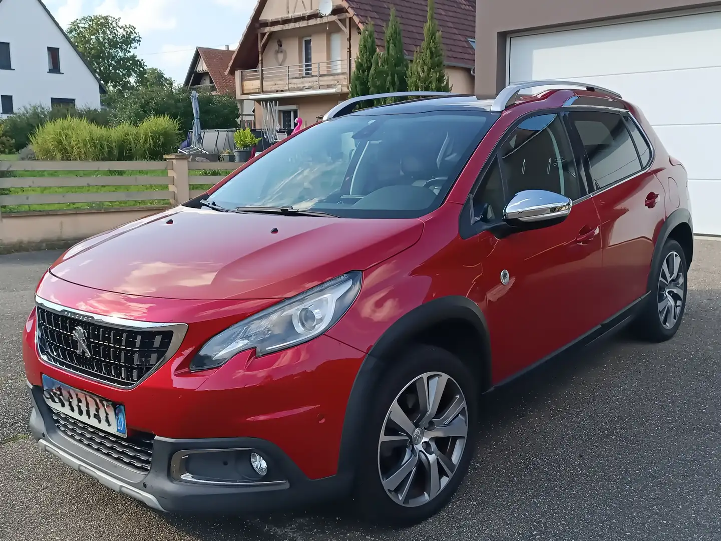 Peugeot 2008 Rouge - 1