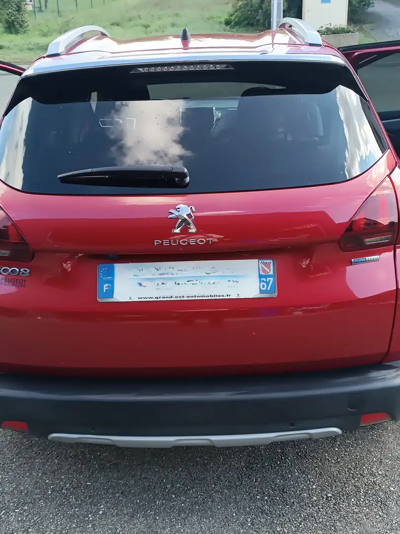 Peugeot 2008 Rouge - 2
