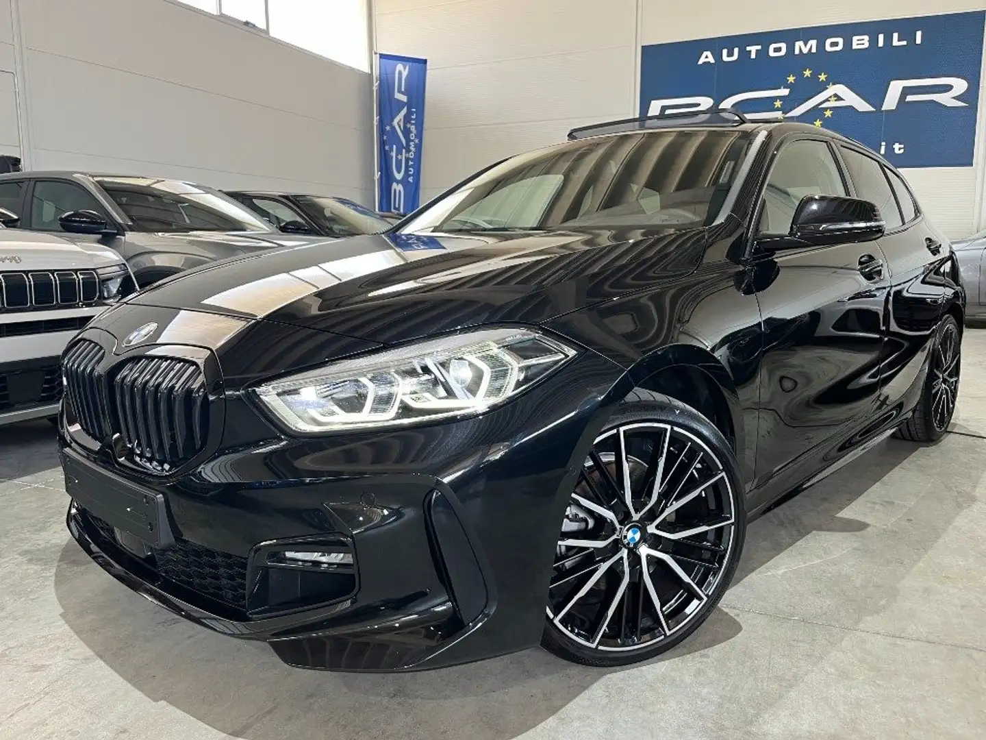 BMW 118 iA Msport Autom./Tetto/"19 M sport/Sed.Guscio/Head Nero - 1