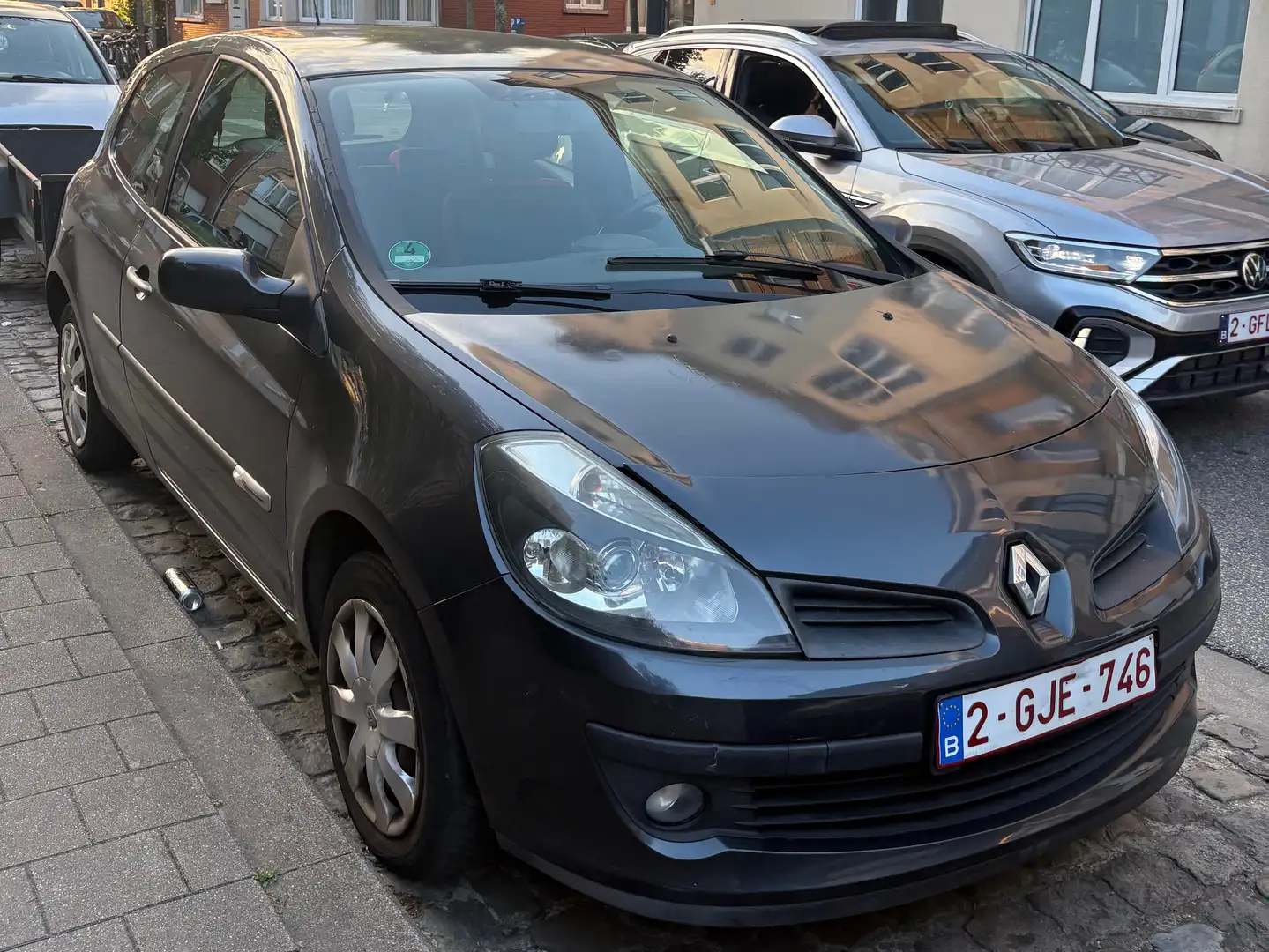 Renault Clio Clio 1.2 16V Ripcurl Zwart - 2