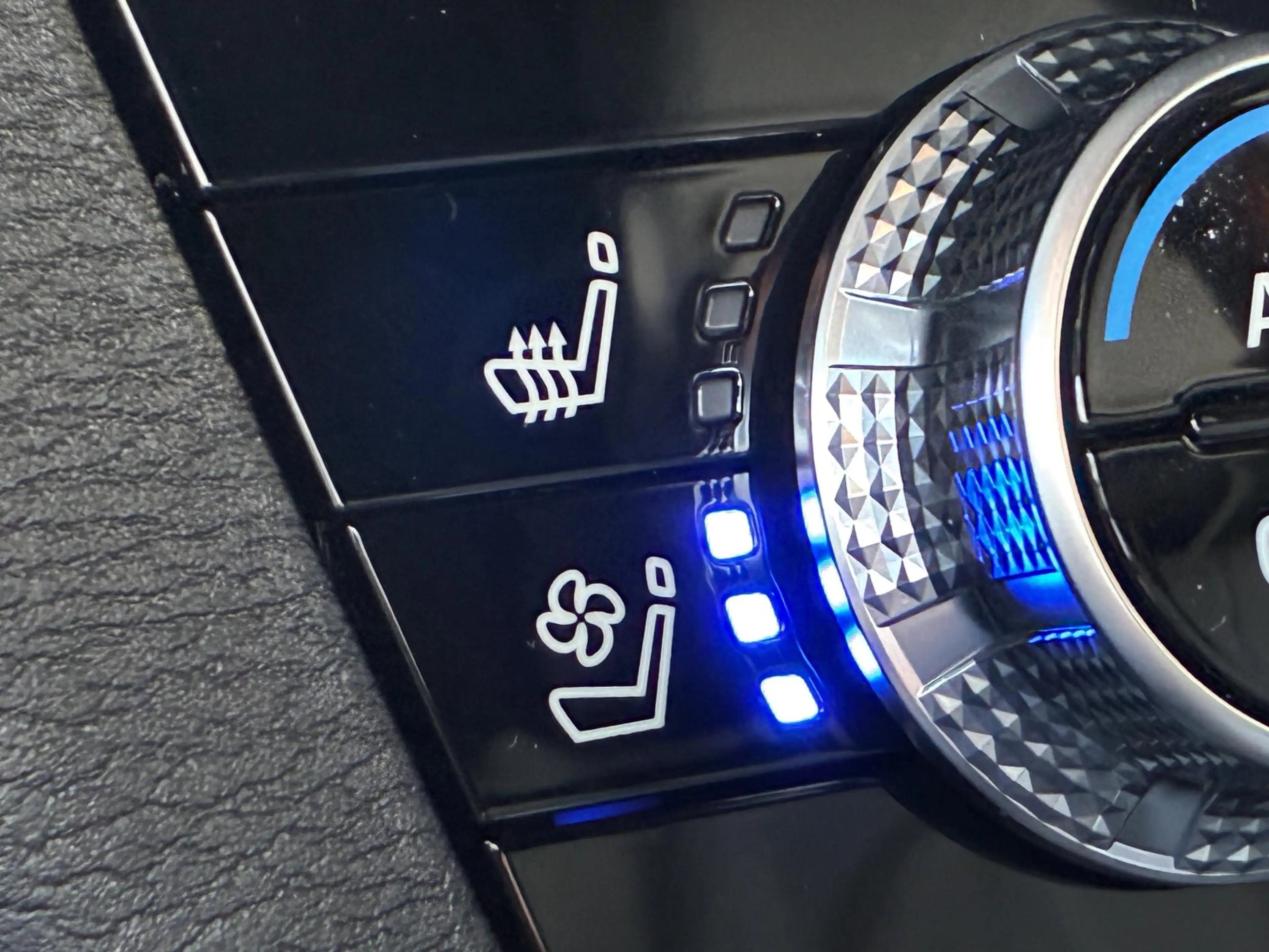 Mitsubishi Outlander 2.4 PHEV Black Edition NIEUW UIT VOORRAAD LEVERBAA — photo 27