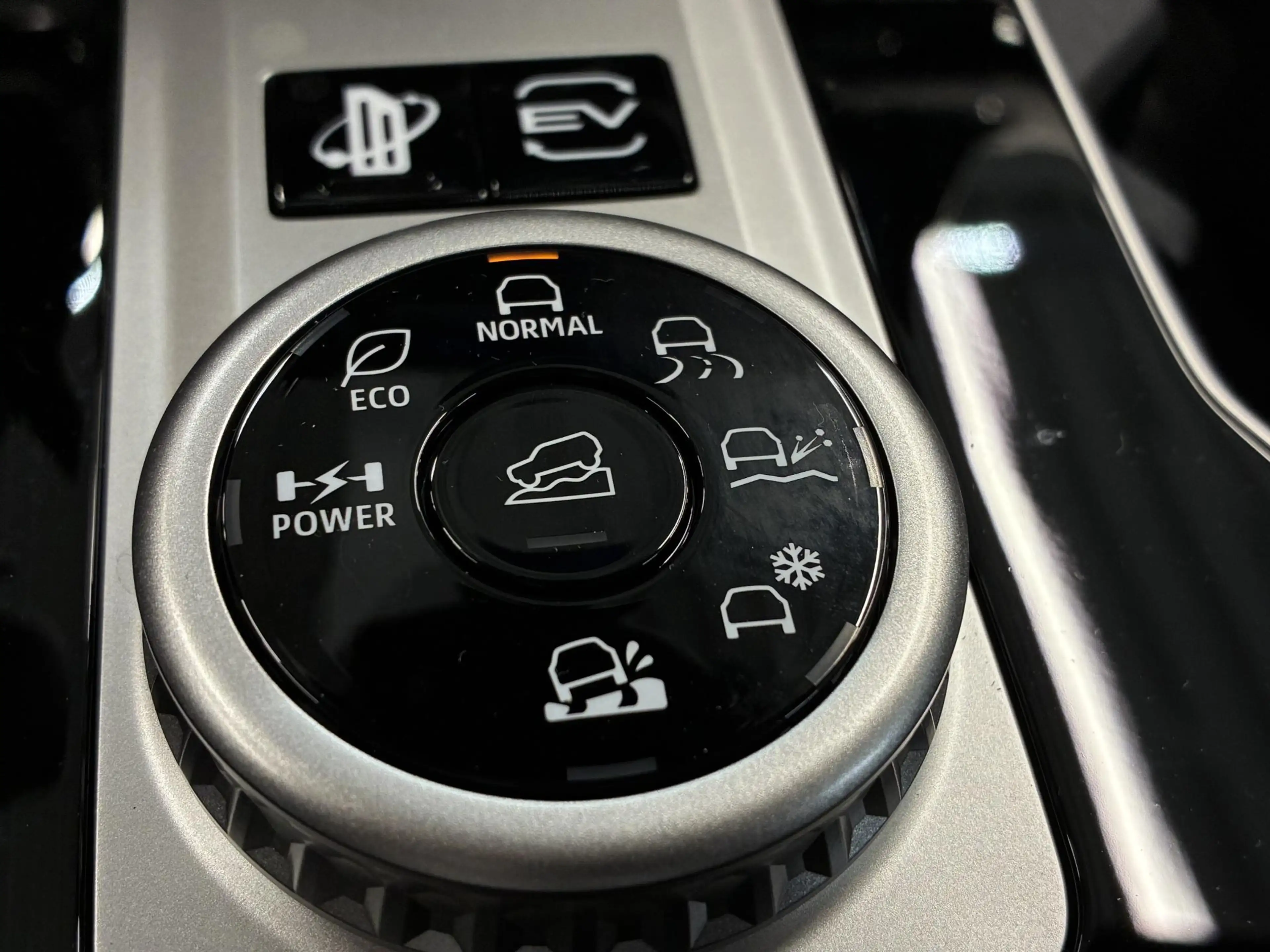 Mitsubishi Outlander 2.4 PHEV Black Edition NIEUW UIT VOORRAAD LEVERBAA — photo 26