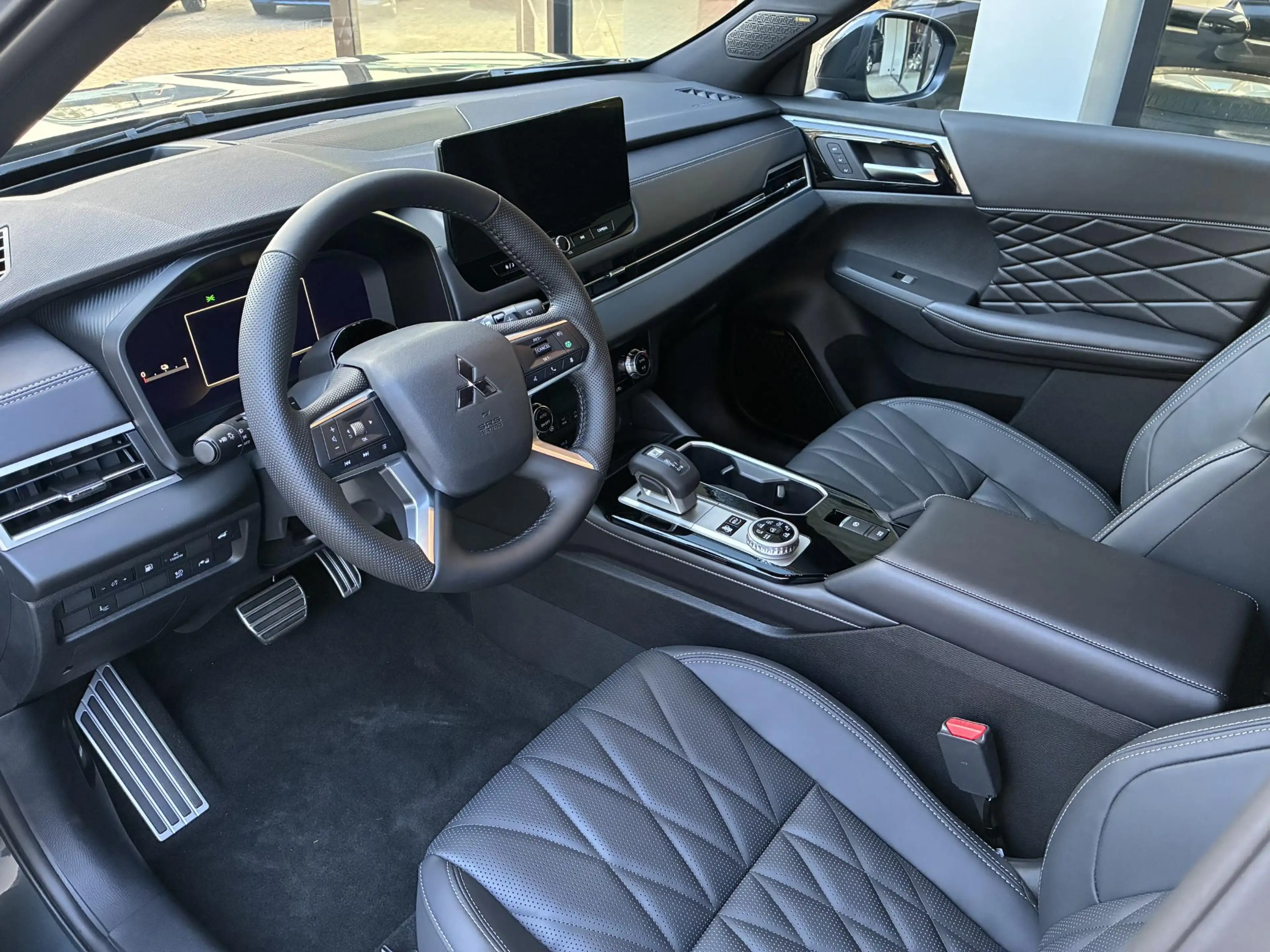 Mitsubishi Outlander 2.4 PHEV Black Edition NIEUW UIT VOORRAAD LEVERBAA — photo 9