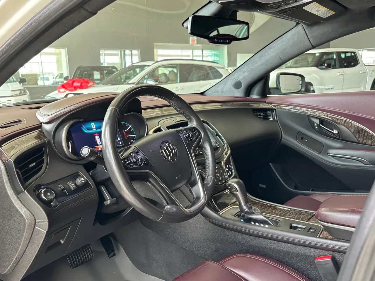 Buick Lacrosse снимка Buick Lacrosse