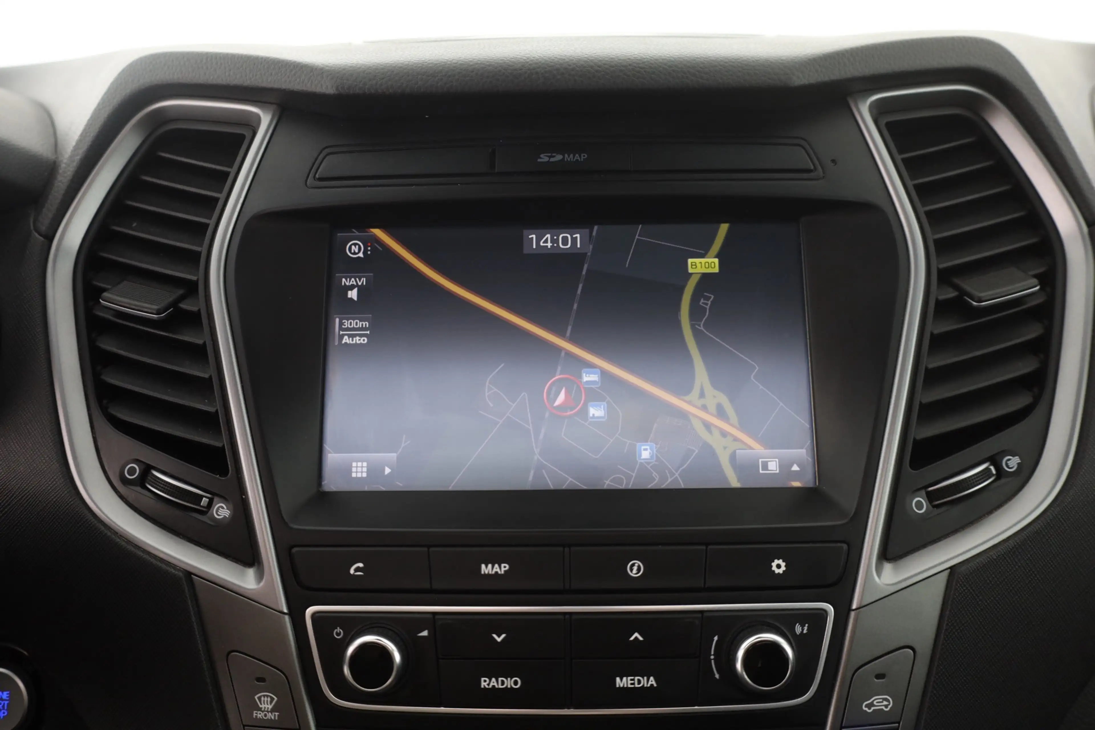 Hyundai SANTA FE 2.2 CRDi Premium 4WD Bi-Xenon Panorama — photo 11