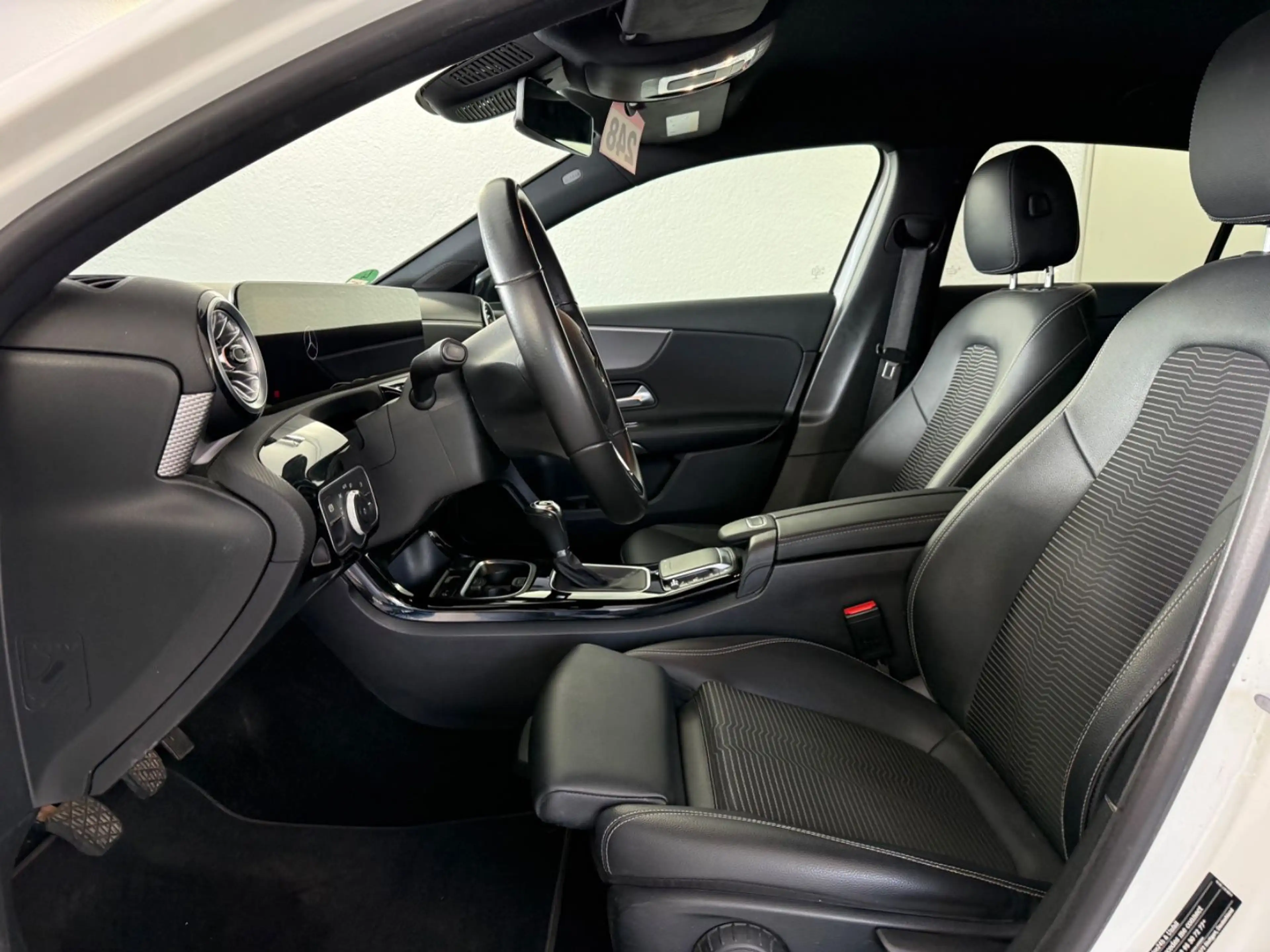 Mercedes-Benz A 180 d Progressive*Kamera*LED*KEYLESS GO*AHK* — photo 12