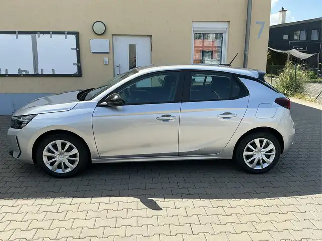 Opel Corsa view 3
