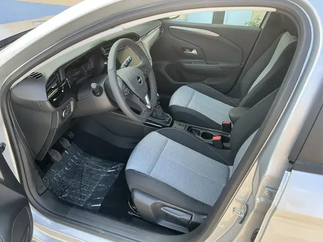 Opel Corsa view 6
