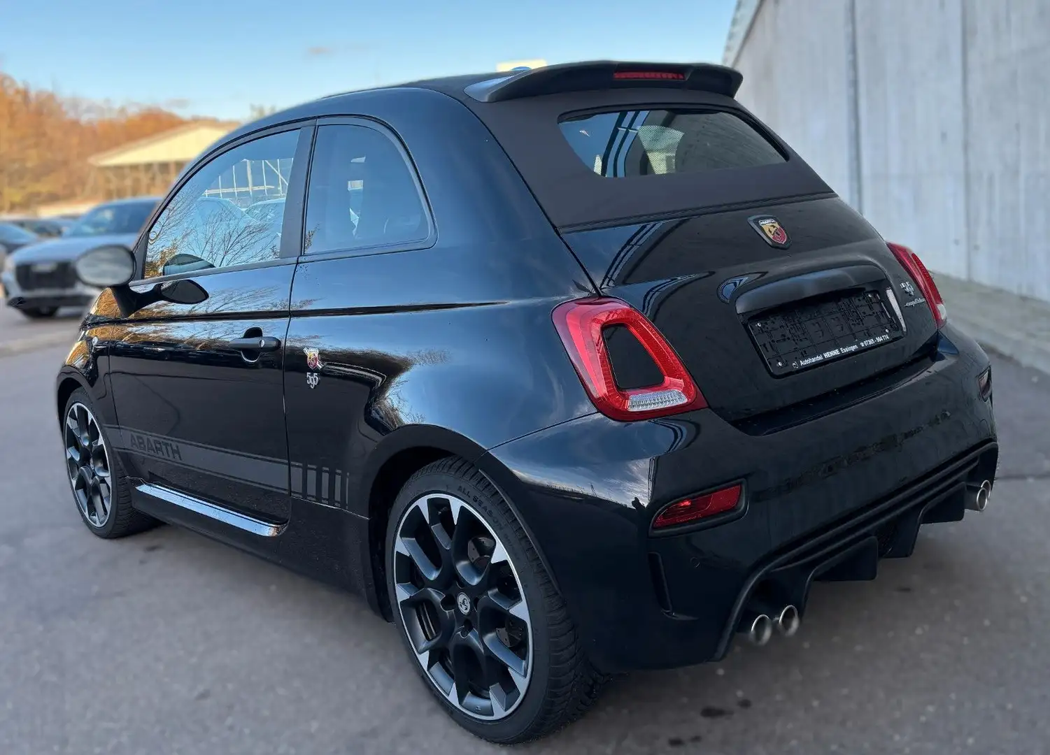 Abarth 500 Cabrio 595 C Competizione Schwarz - 2