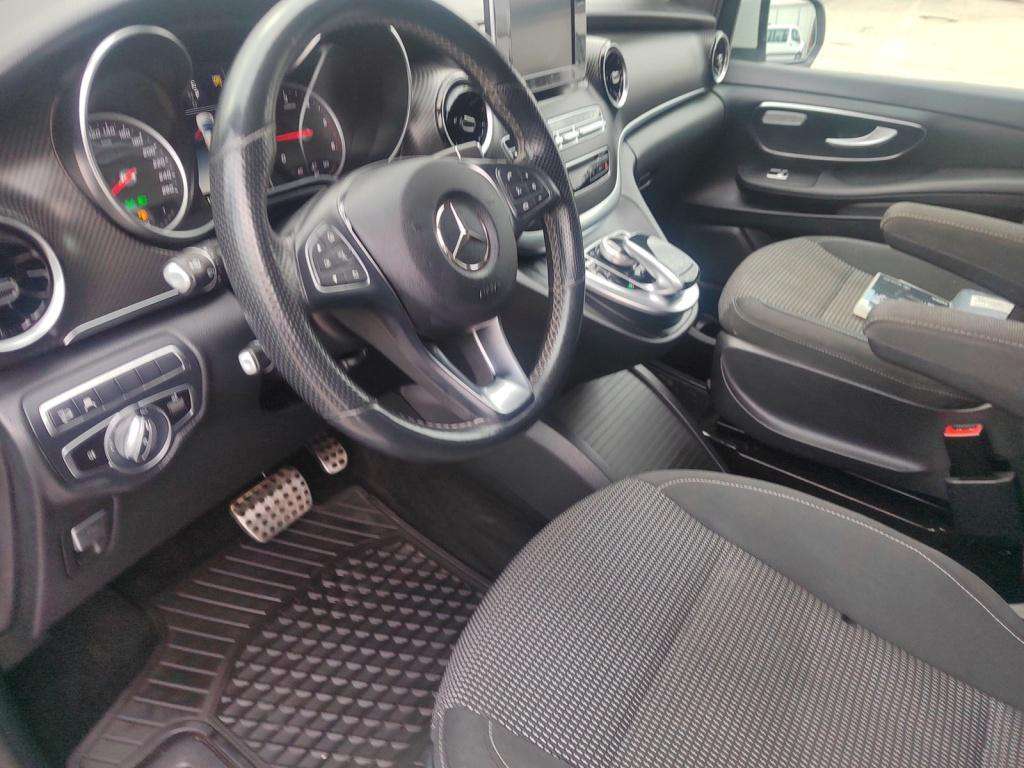 Mercedes-Benz V 250