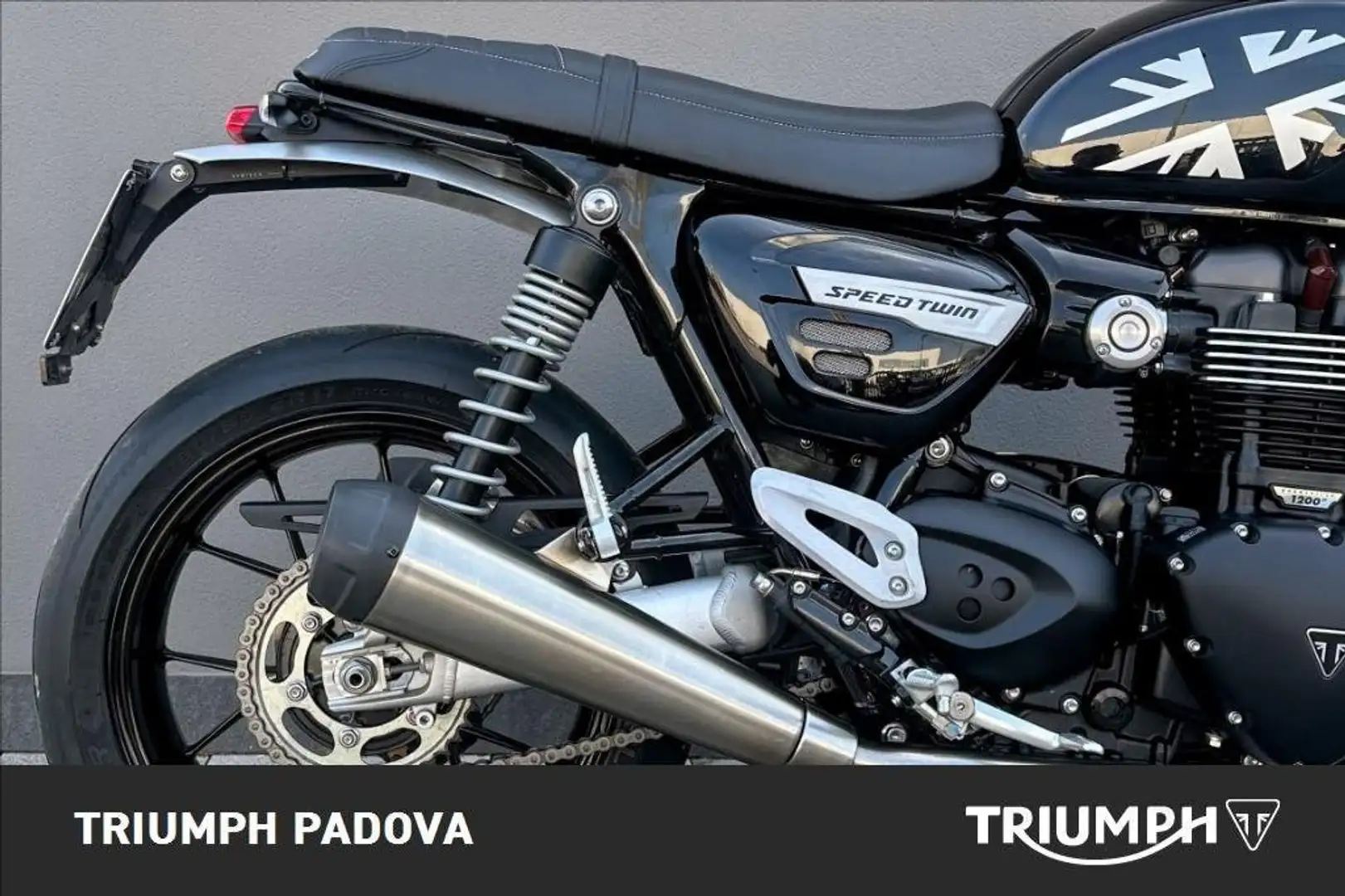 Triumph Speed Twin 1200 Negru - 2