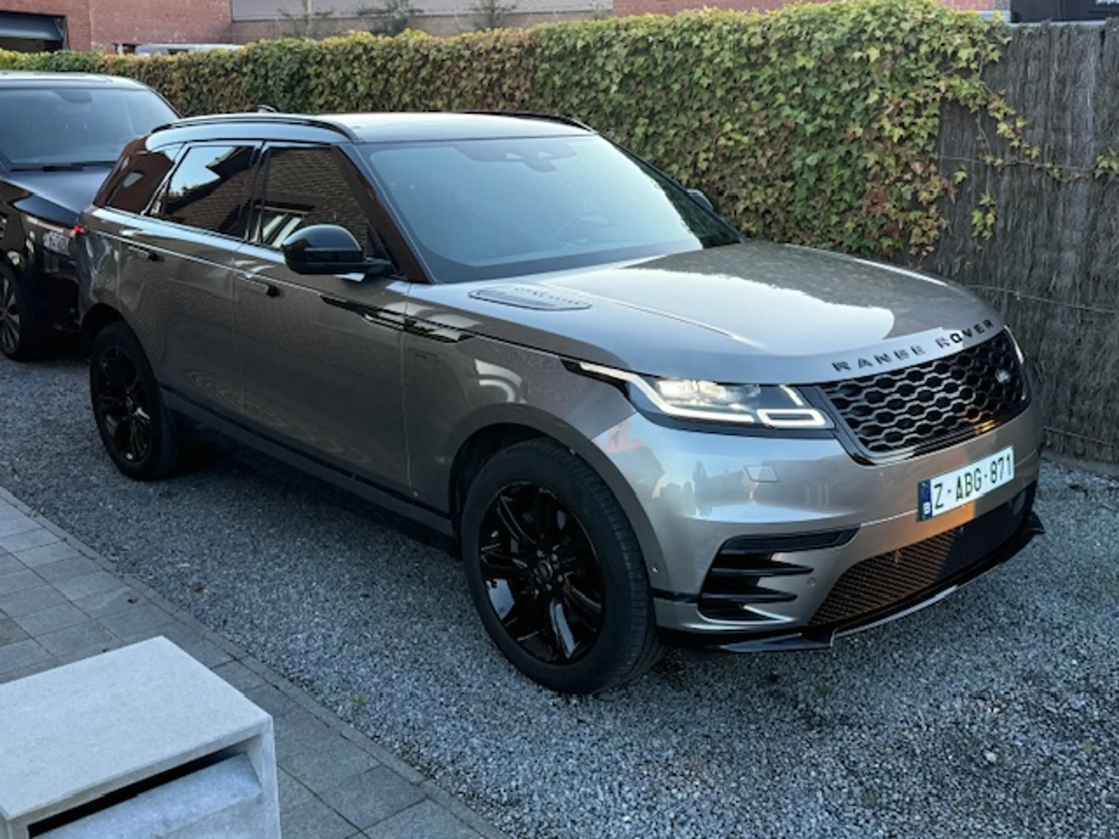 Land Rover Range Rover Velar Velar 2.0 TD4 MHEV D200 R-Dynamic S Panodak Trekhaak Leder CarPlay Btw wagen — photo 4