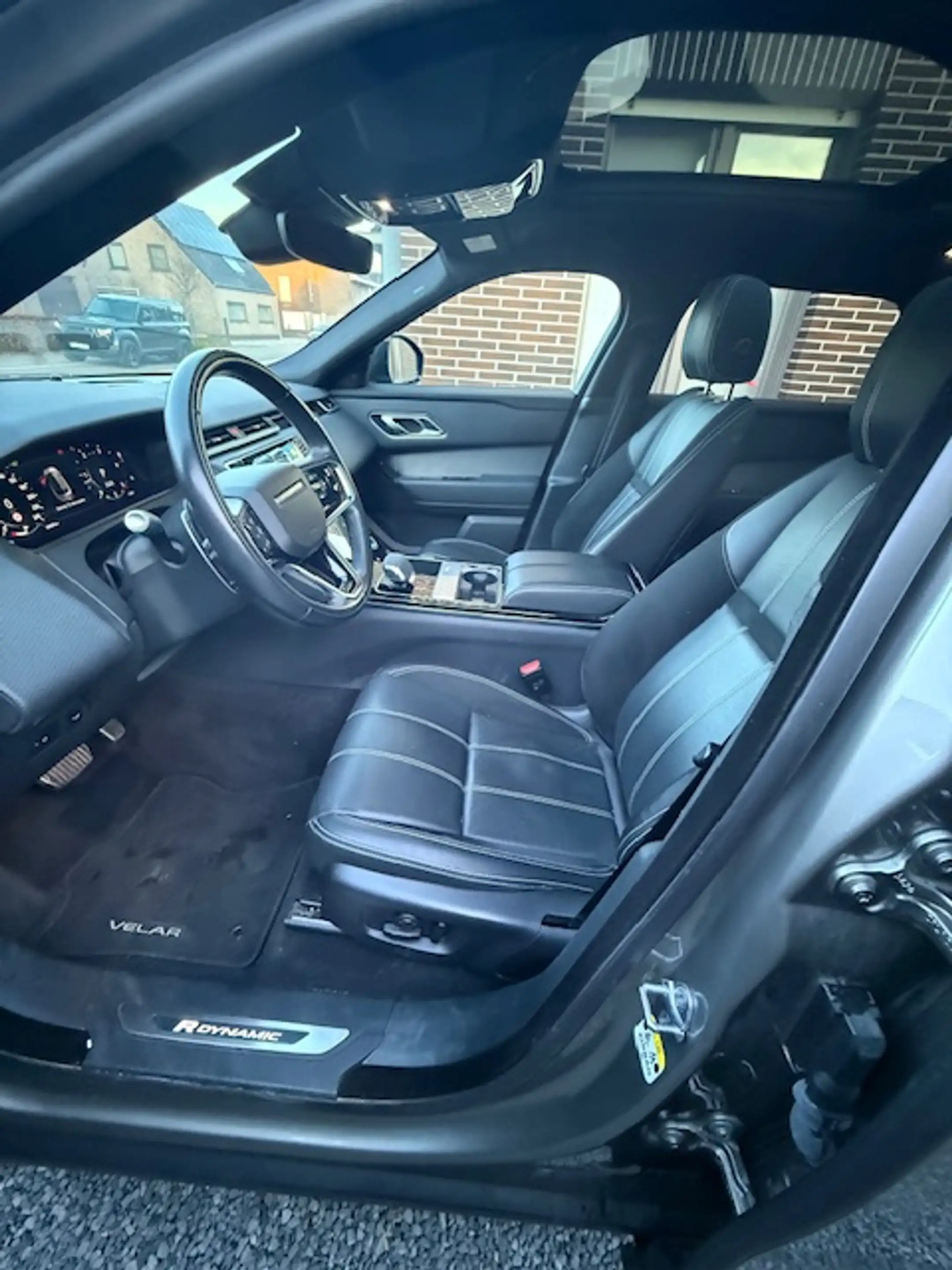 Land Rover Range Rover Velar Velar 2.0 TD4 MHEV D200 R-Dynamic S Panodak Trekhaak Leder CarPlay Btw wagen — photo 11