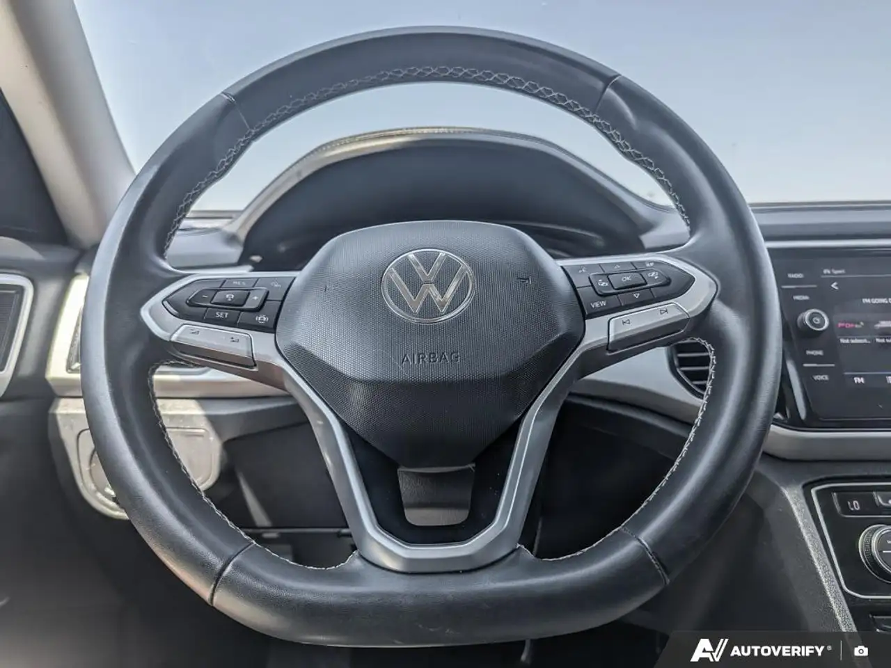 Volkswagen Atlas photo Volkswagen Atlas