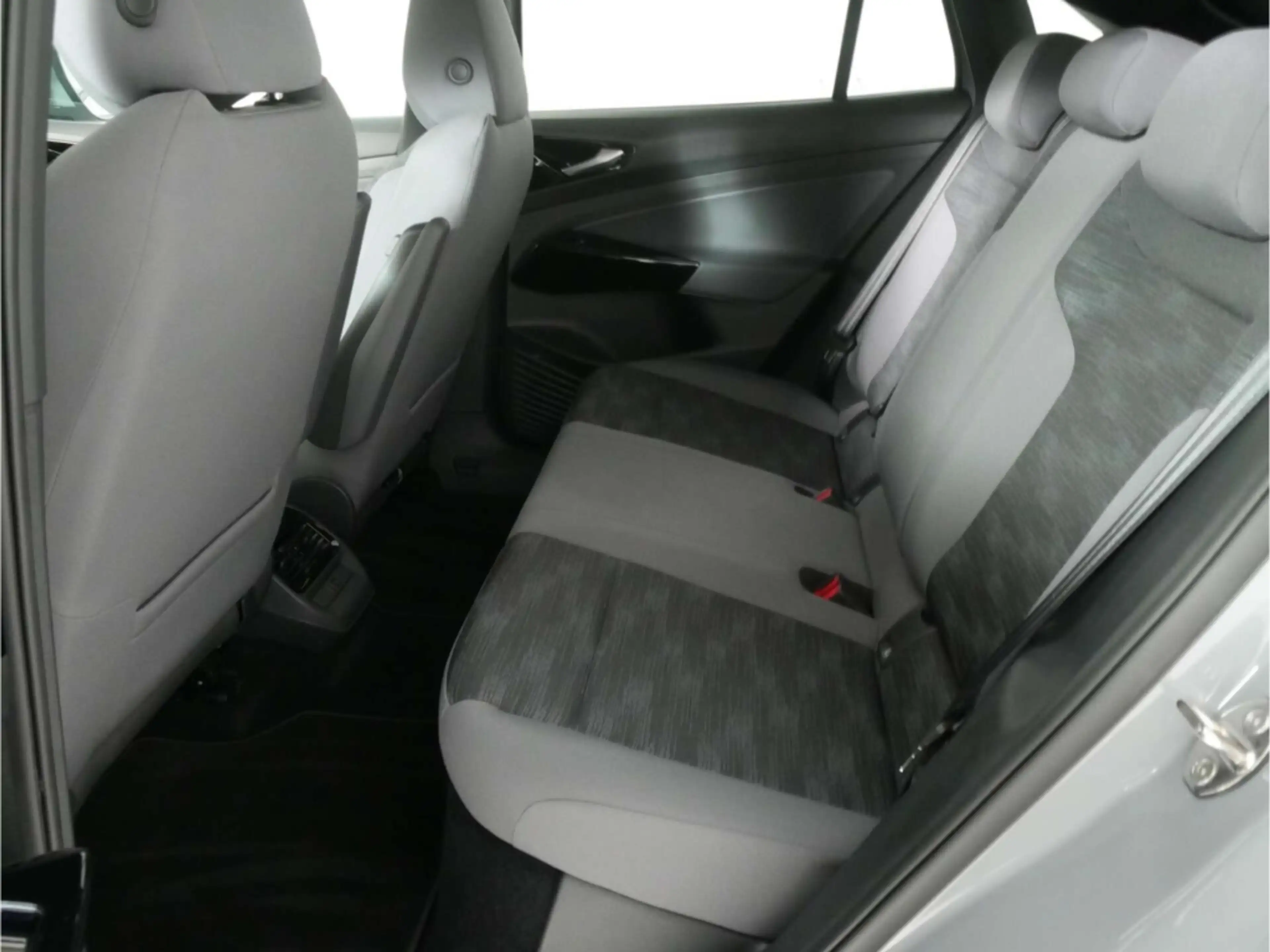 Volkswagen ID.5 Pro Performance 77 kWh — photo 10