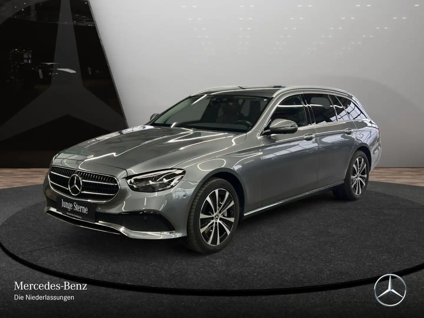 Mercedes-Benz E 300 de T 4M AVANTG+360+LED+FAHRASS+KEYLESS+9G Grau - 2