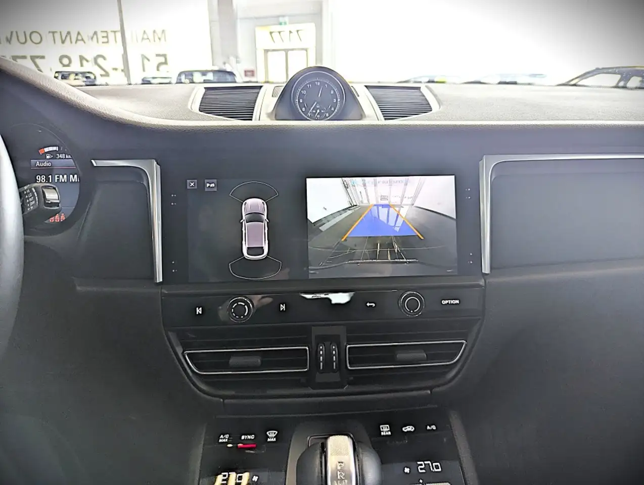 Porsche Macan снимка Porsche Macan