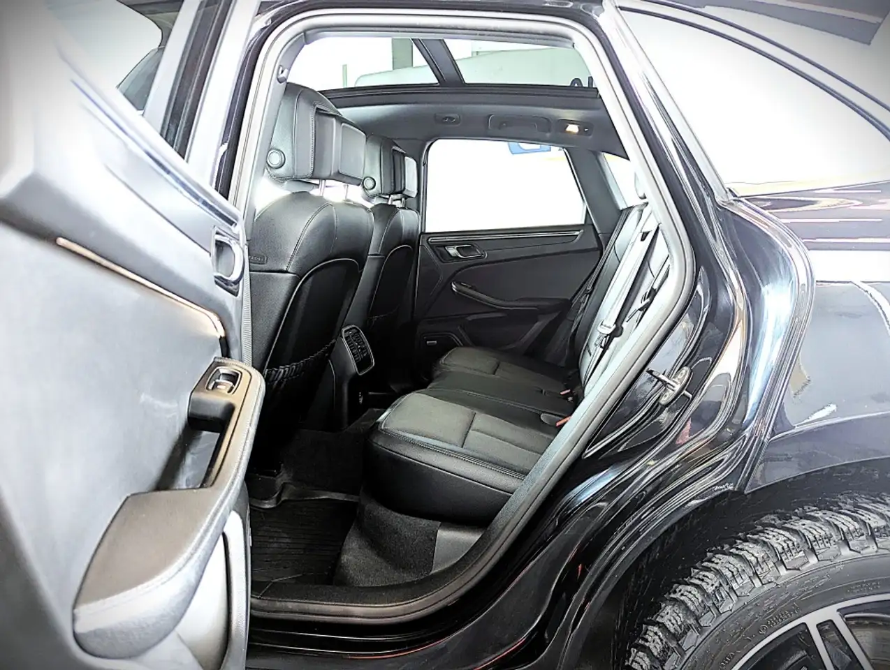 Porsche Macan снимка Porsche Macan