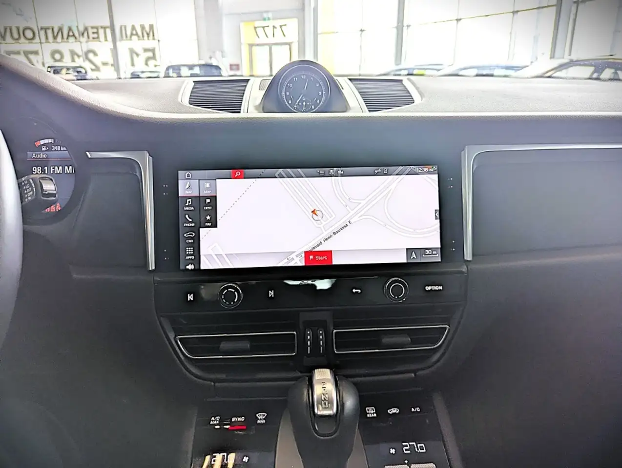 Porsche Macan снимка Porsche Macan