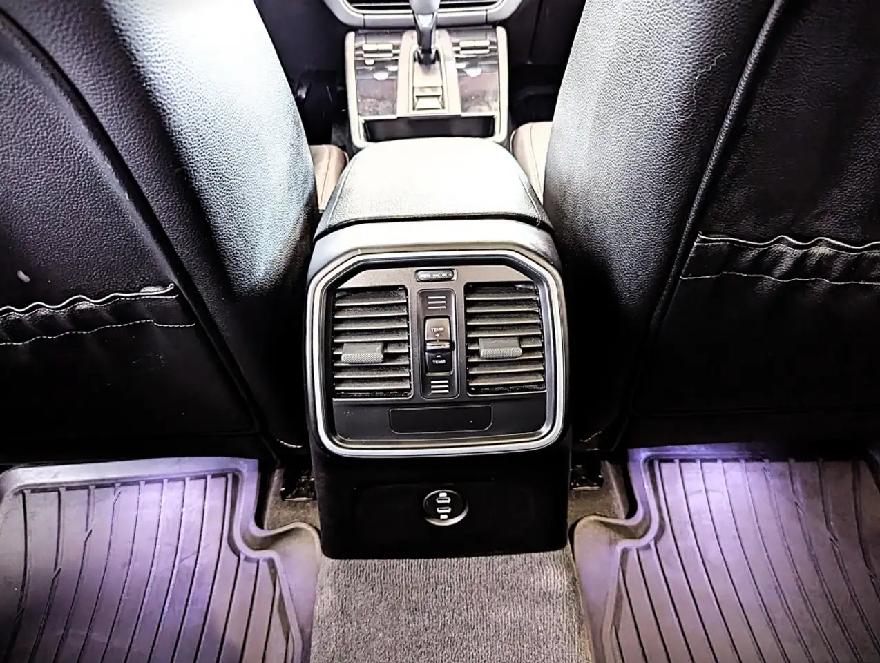 Porsche Macan снимка Porsche Macan
