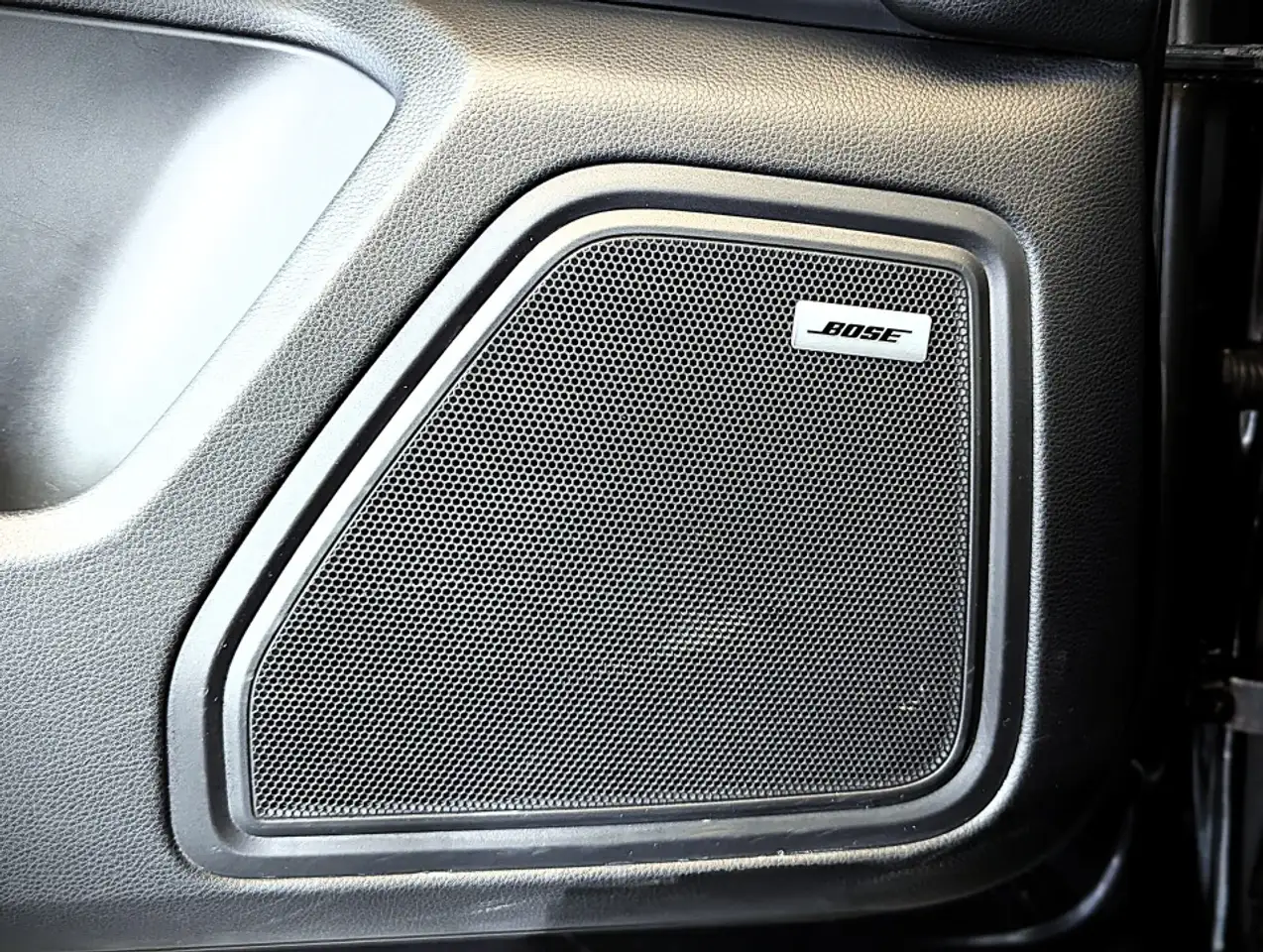 Porsche Macan снимка Porsche Macan