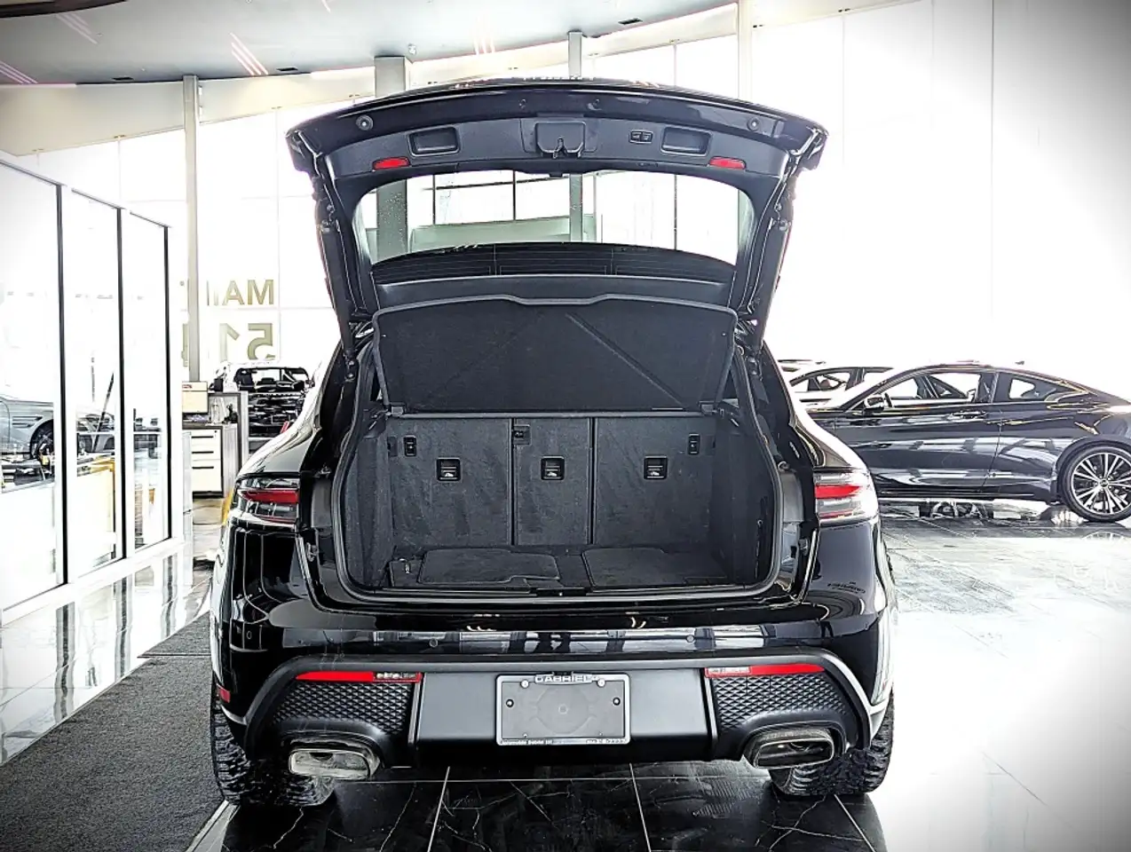 Porsche Macan снимка Porsche Macan